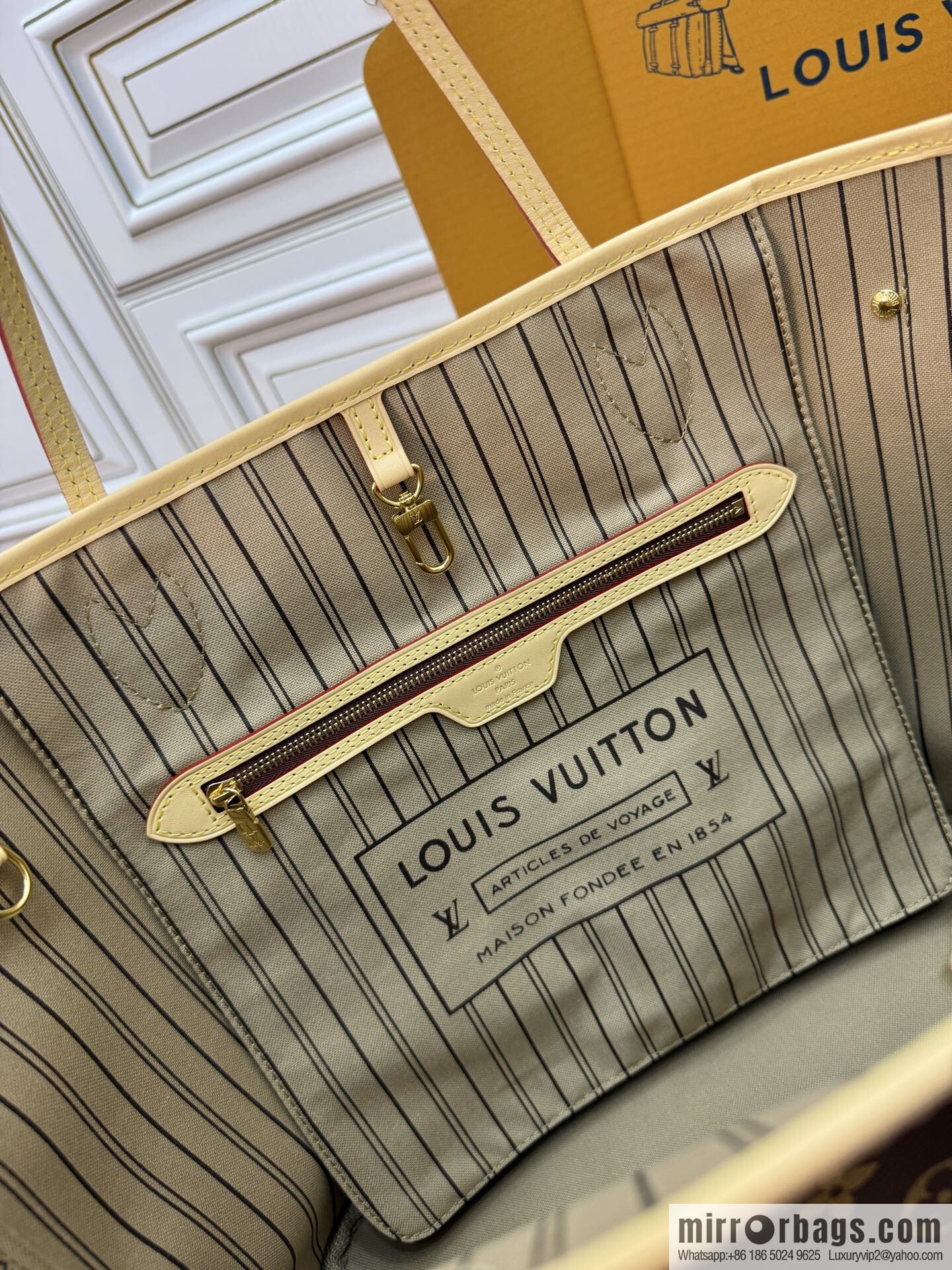 LV M46975 CUSTOMIZABLE Neverfull MM