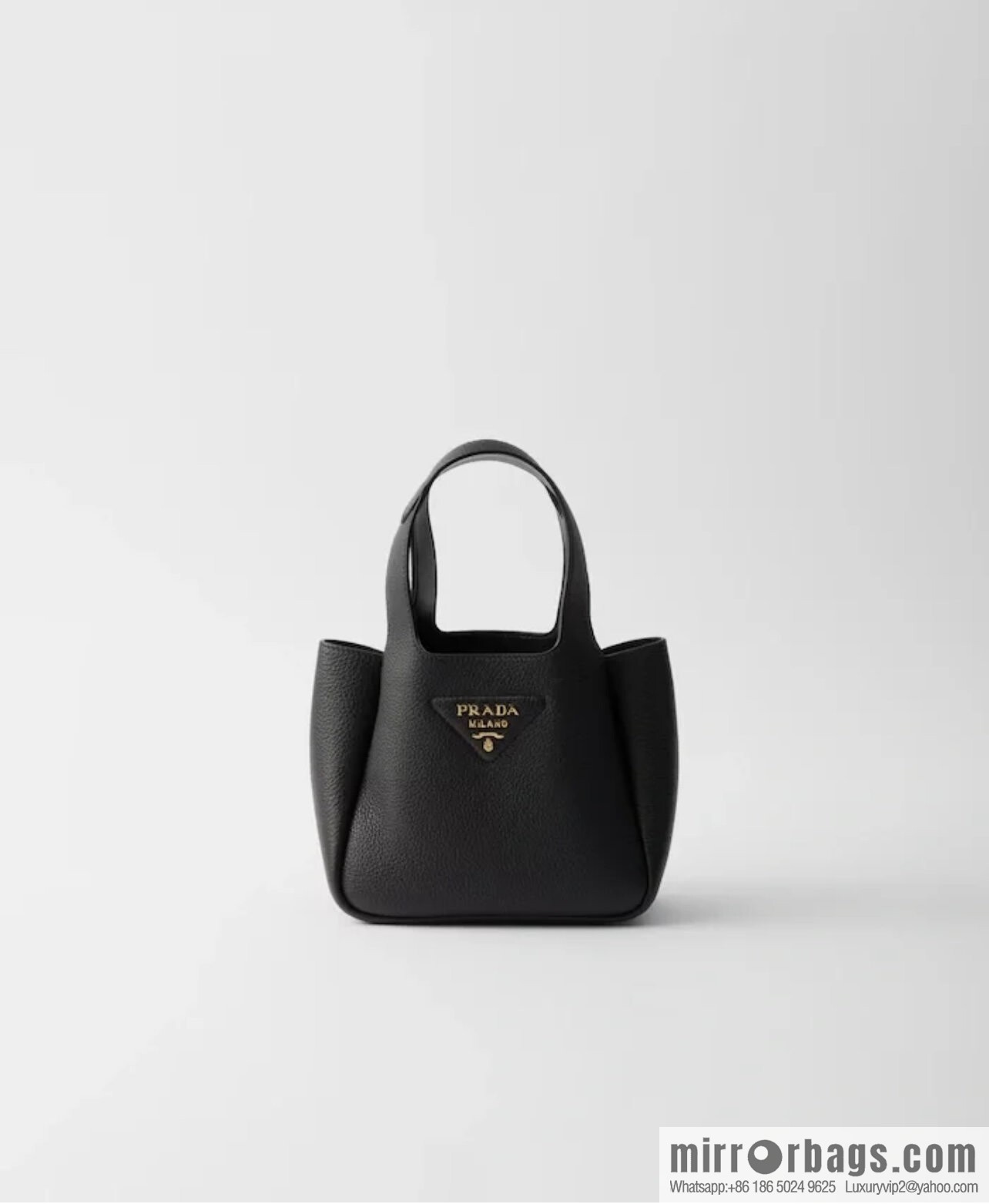 PRADA 🎉 mini basket 🎉 1BA349 🎉🎉 gold 😘😘 black