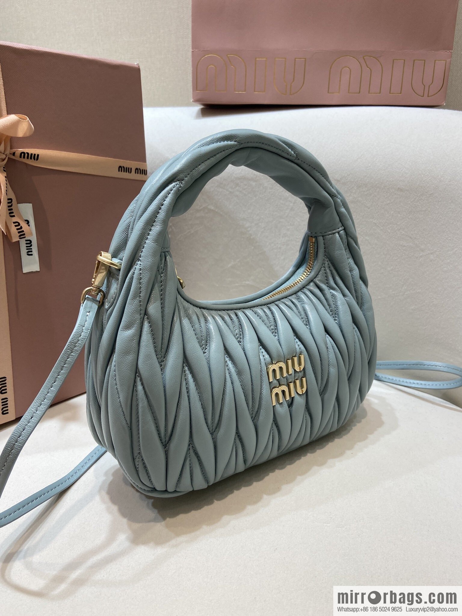 MIUMIU 𝐰𝐚𝐧𝐝𝐞𝐫 𝐡𝐨𝐛𝐨 handbag/messenger bag 5BB125 S 💕💕 haze blue