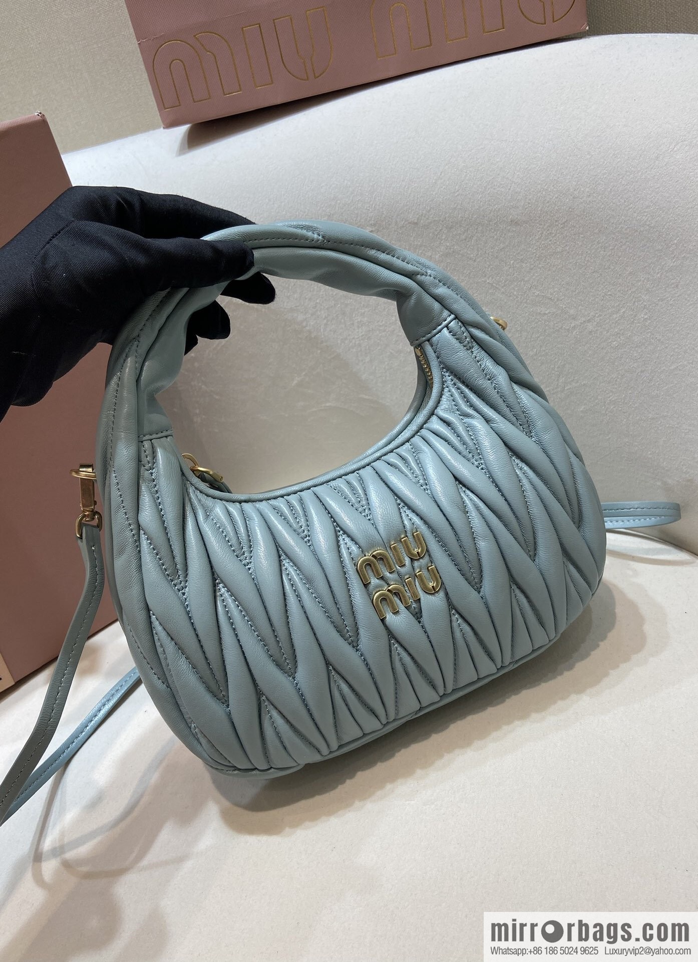 MIUMIU 𝐰𝐚𝐧𝐝𝐞𝐫 𝐡𝐨𝐛𝐨 handbag/messenger bag 5BB125 S 💕💕 haze blue