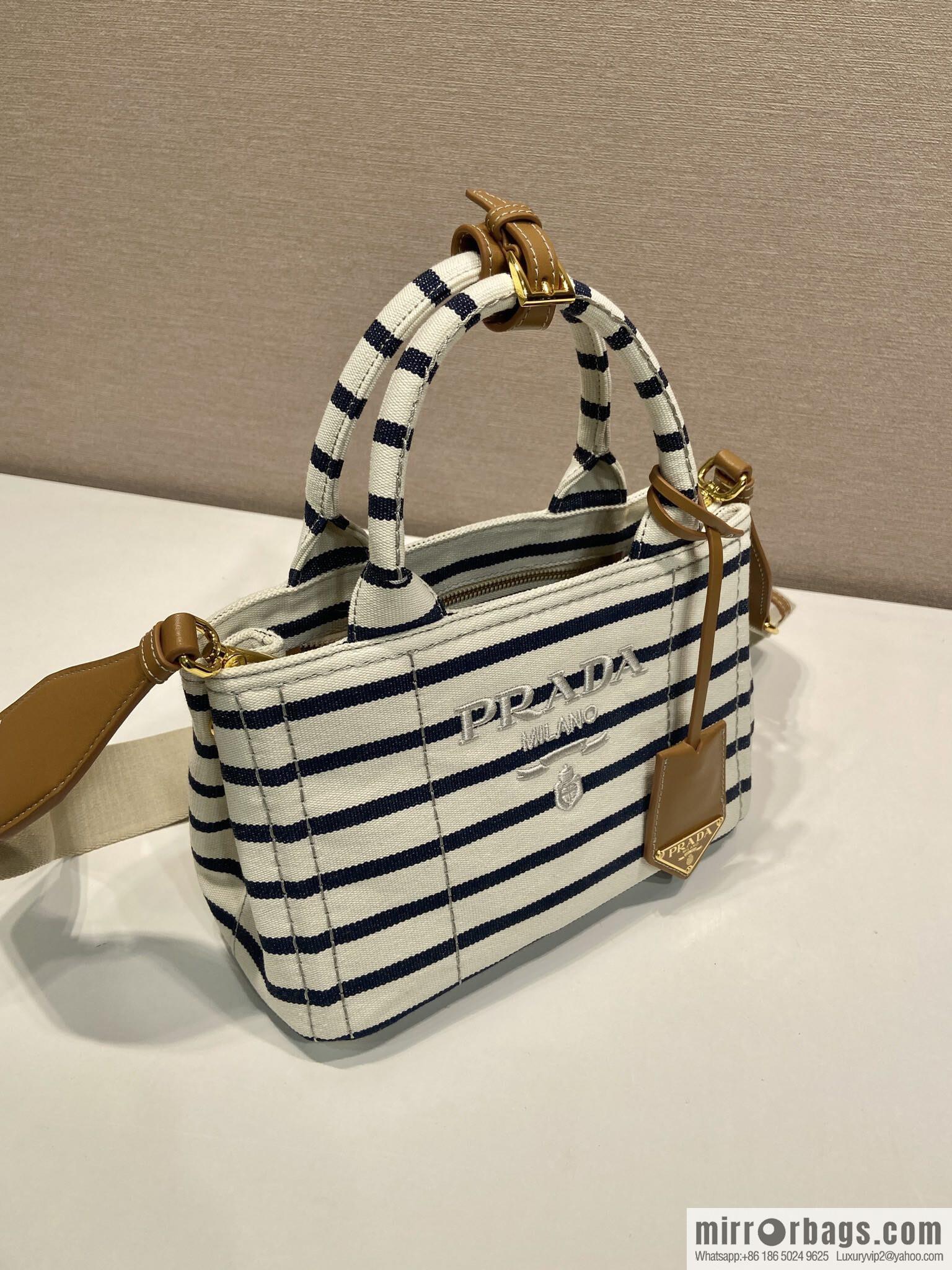 PRADA 🎉 new handbag 🎉 1BA038 🎉🎉 black stripe