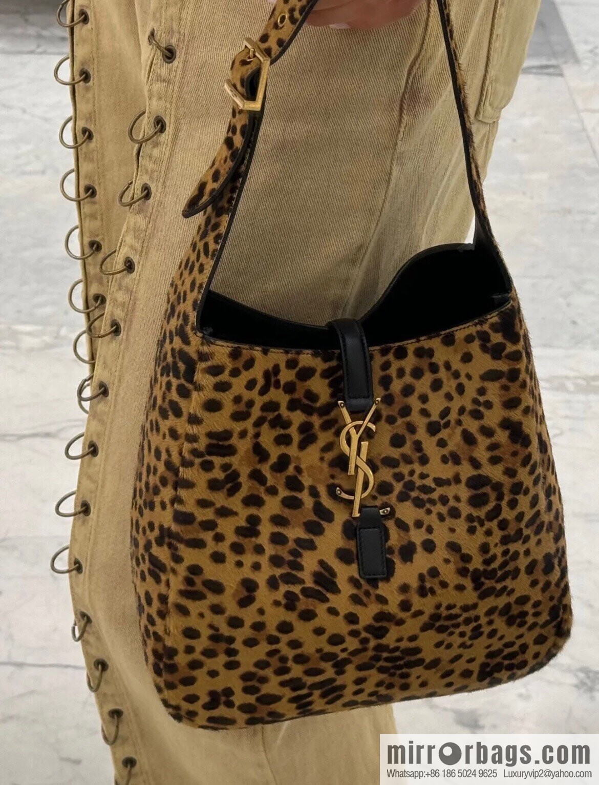 YSL 𝗛𝗢𝗕𝗢 ♡ leopard print, medieval underarm bag 713938