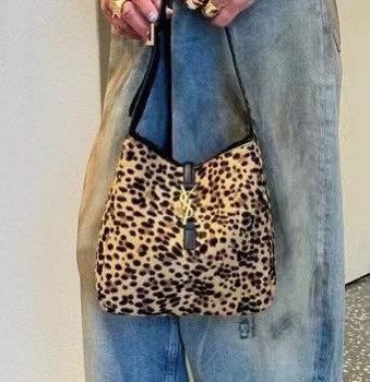YSL 𝗛𝗢𝗕𝗢 ♡ leopard print, medieval underarm bag 713938