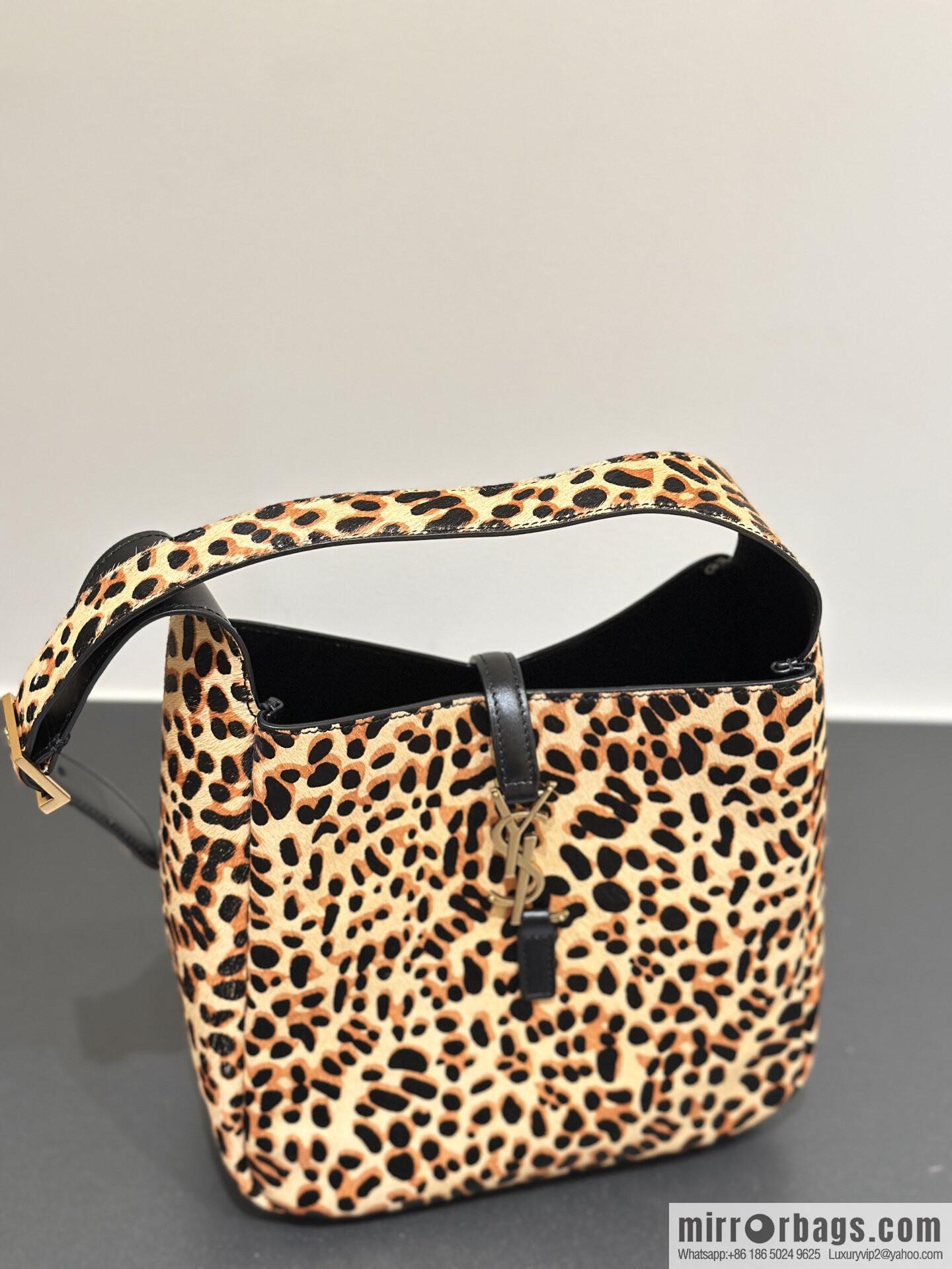 YSL 𝗛𝗢𝗕𝗢 ♡ leopard print, medieval underarm bag 713938