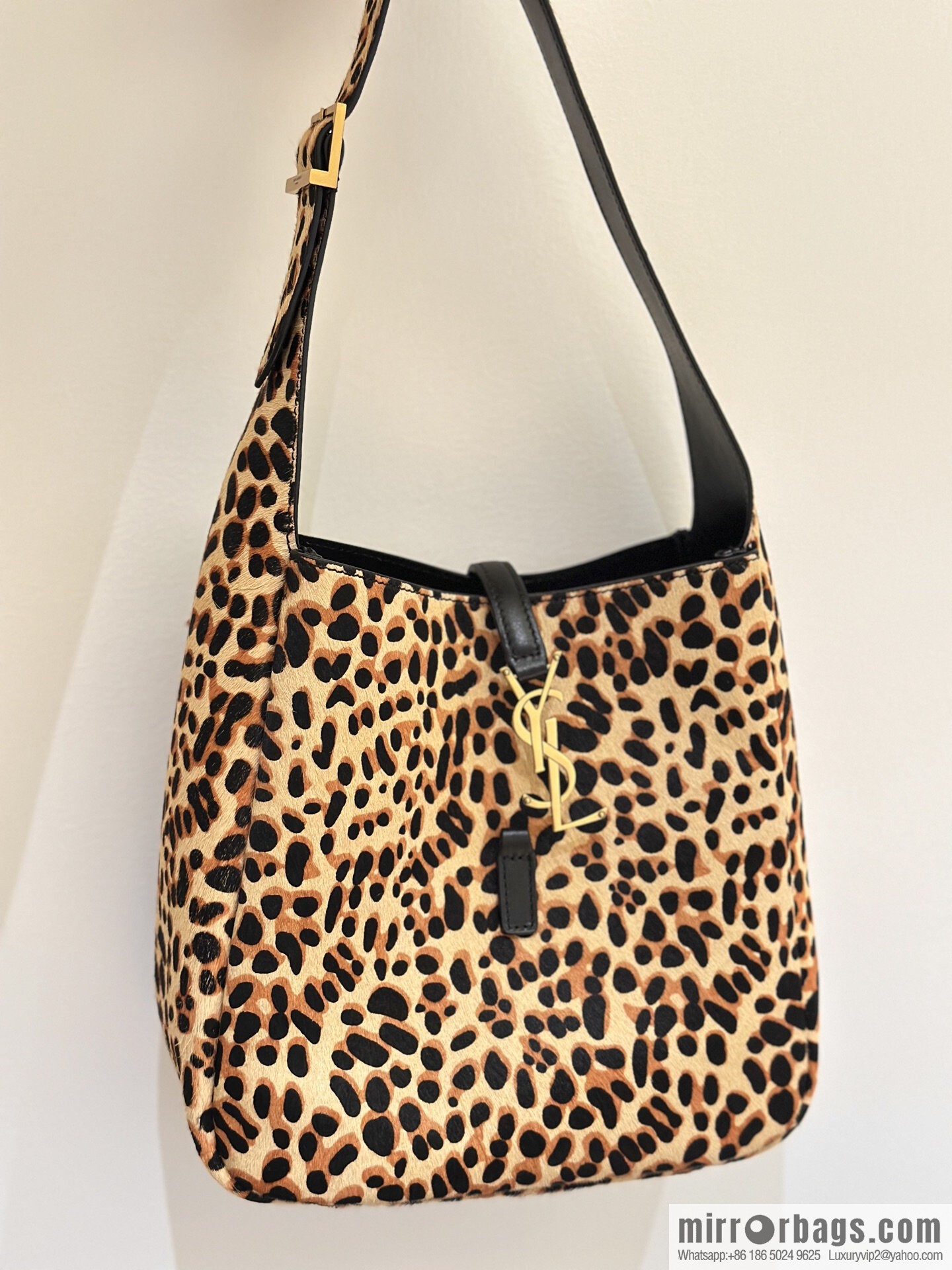 YSL 𝗛𝗢𝗕𝗢 ♡ leopard print, medieval underarm bag 713938