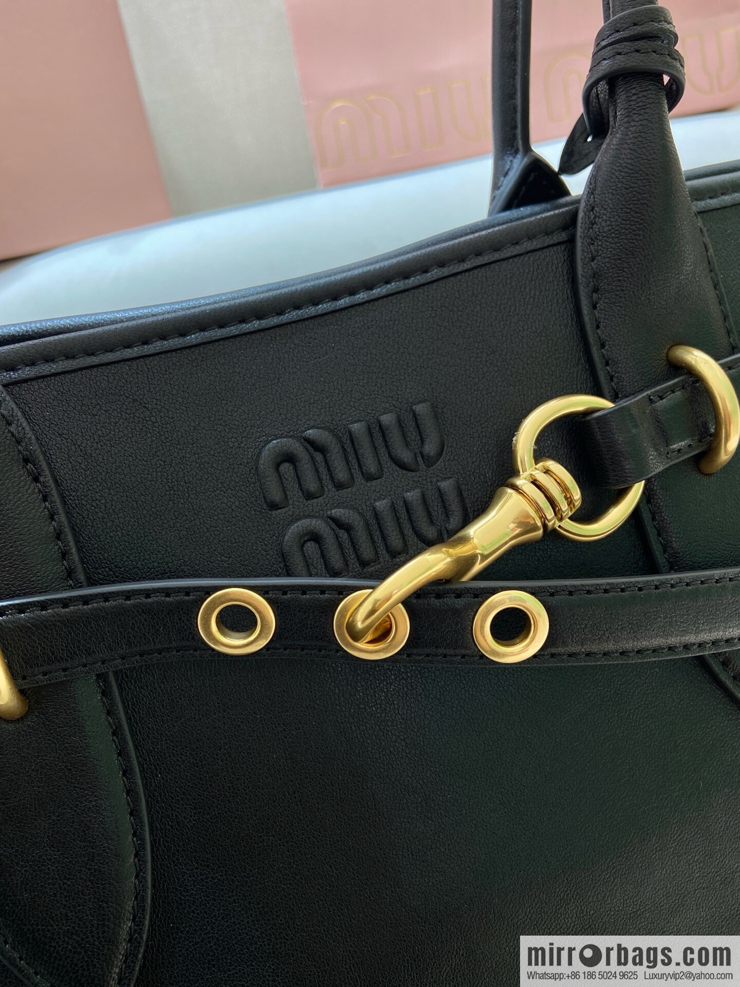 MIUMIU Aventure handbag 💕 new 💕 5BG310 💕💕 black