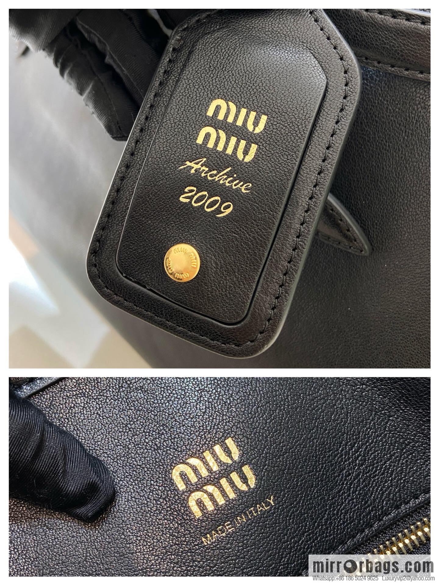 MIUMIU Aventure handbag 💕 new 💕 5BG310 💕💕 black