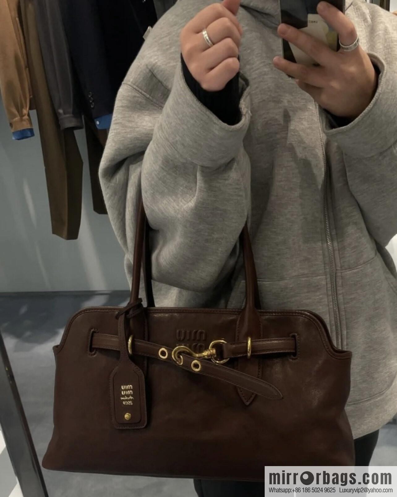MIUMIU Aventure handbag 💕 new 💕 5BG310 💕💕 coffee color