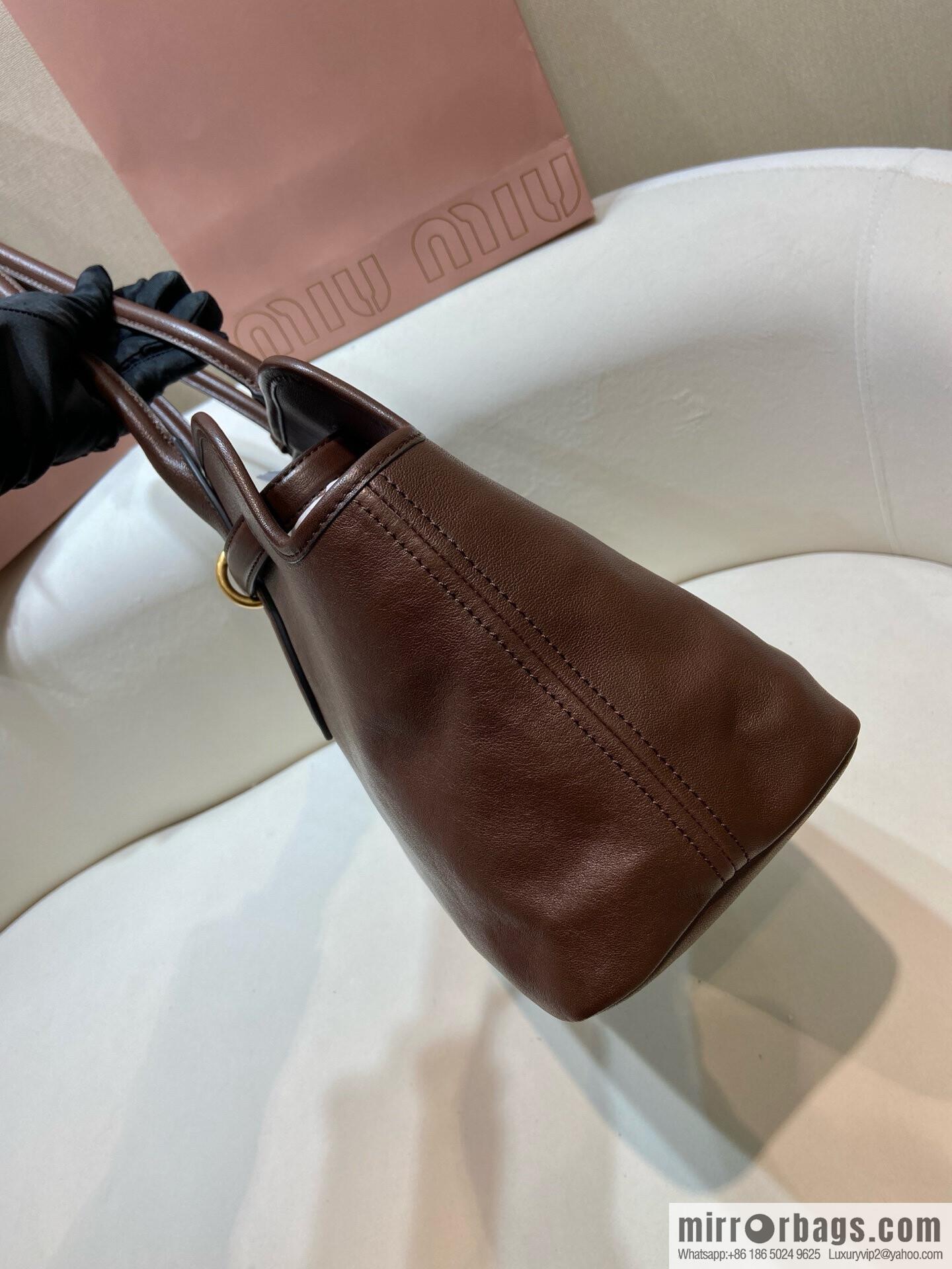 MIUMIU Aventure handbag 💕 new 💕 5BG310 💕💕 coffee color