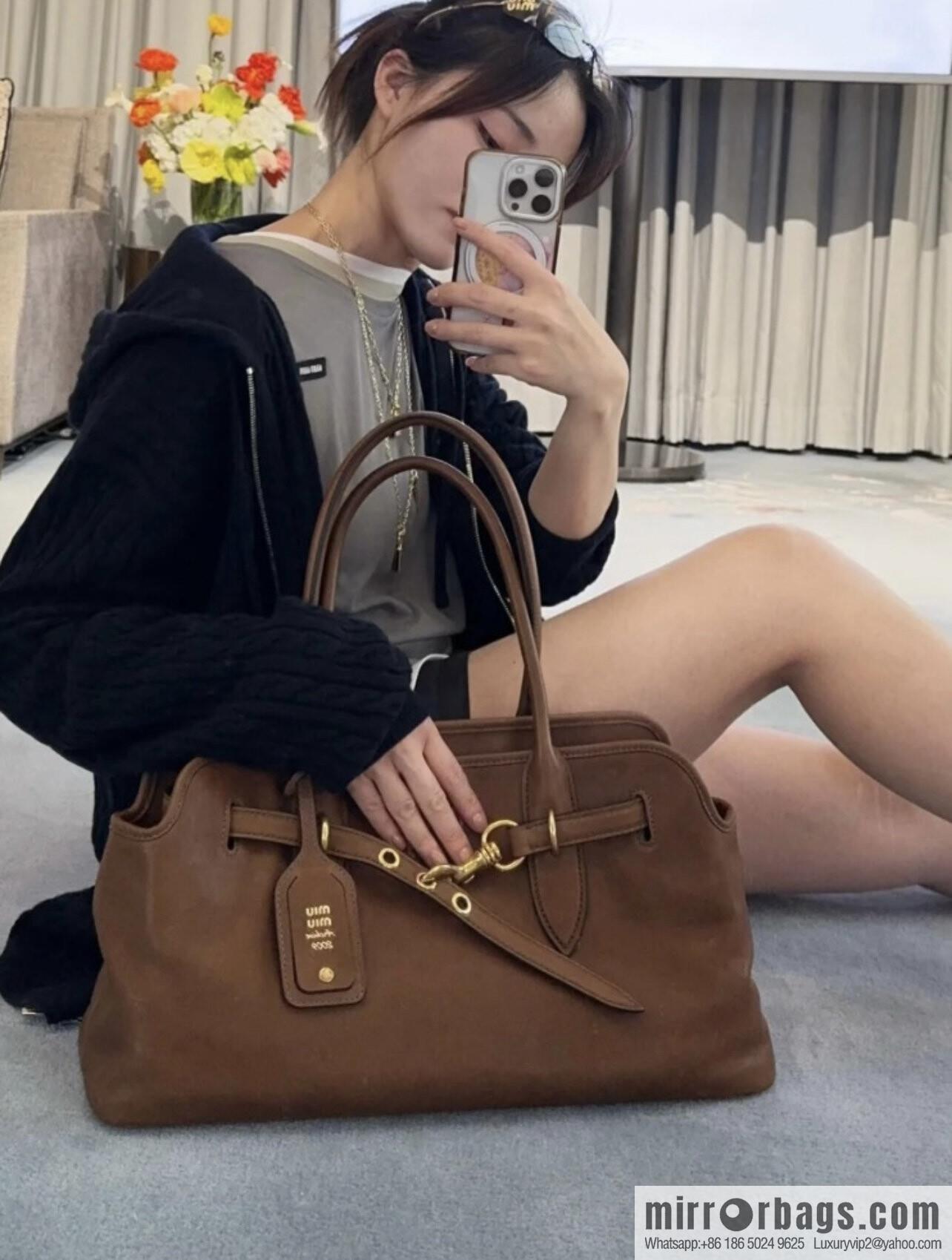 MIUMIU Aventure handbag 💕 new 💕 5BG310 💕💕 caramel color