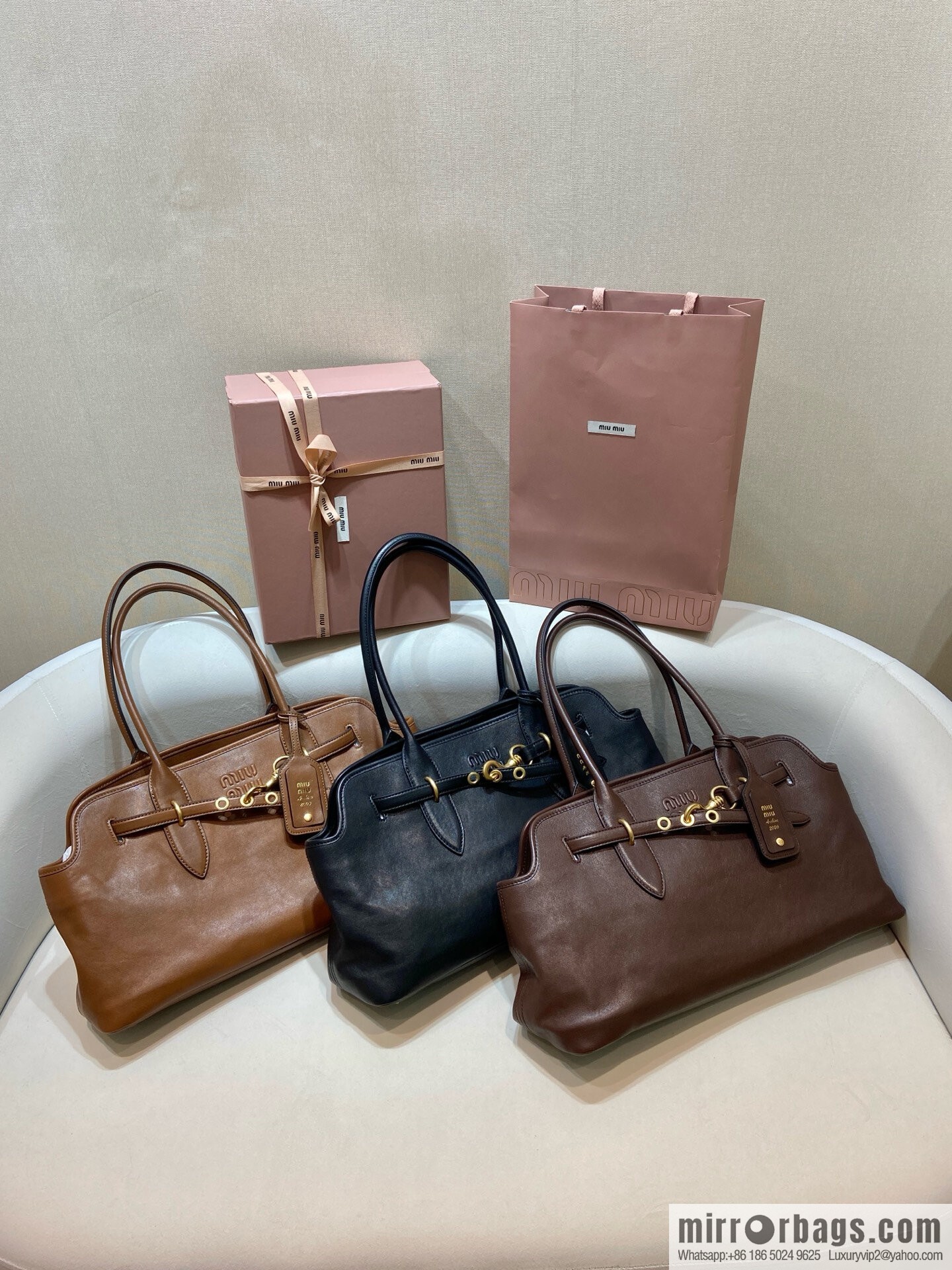 MIUMIU Aventure handbag 💕 new 💕 5BG310 💕💕 caramel color