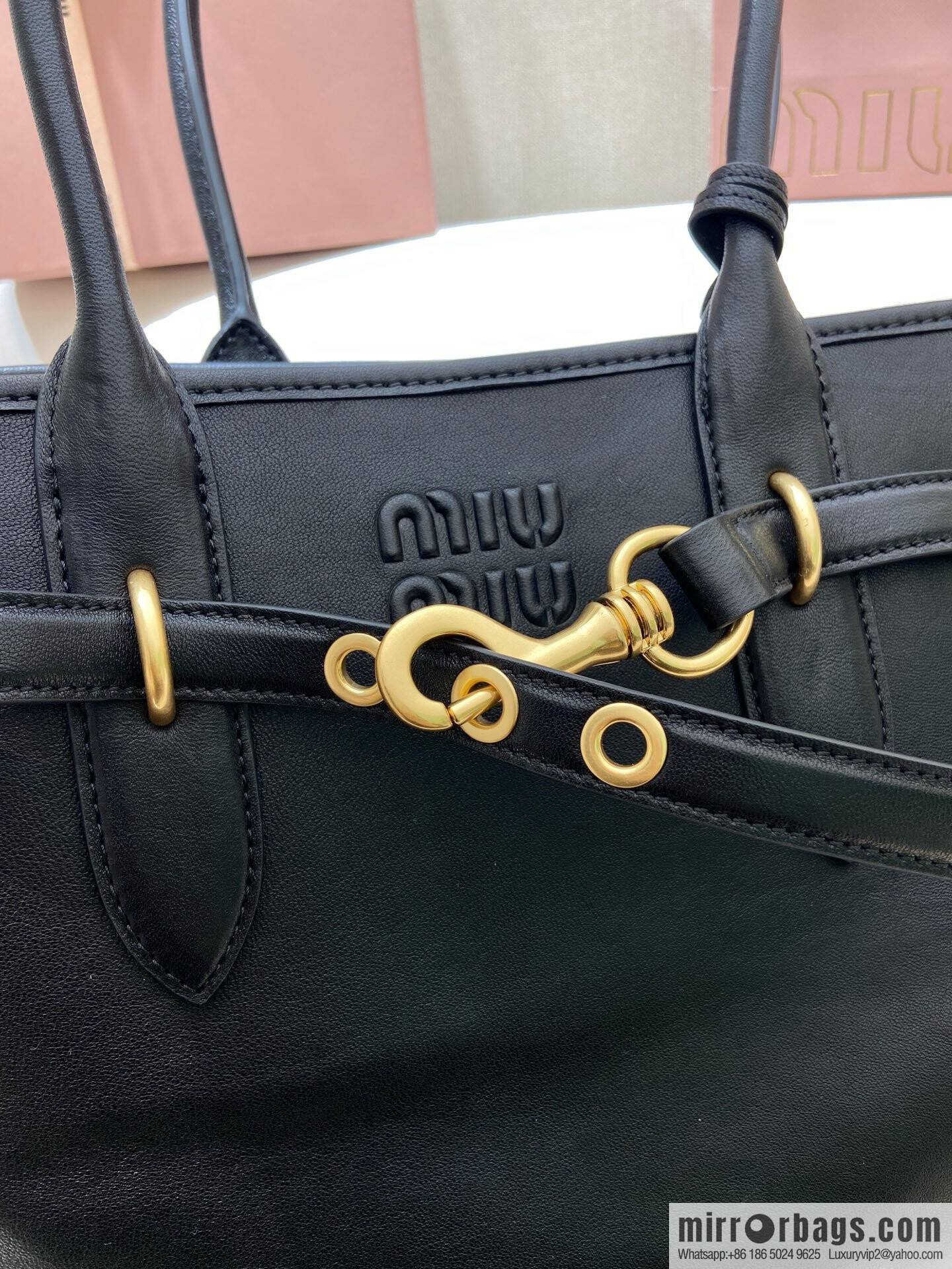 MIUMIU Aventure handbag 💕 new 💕 5BG291 💕💕 black
