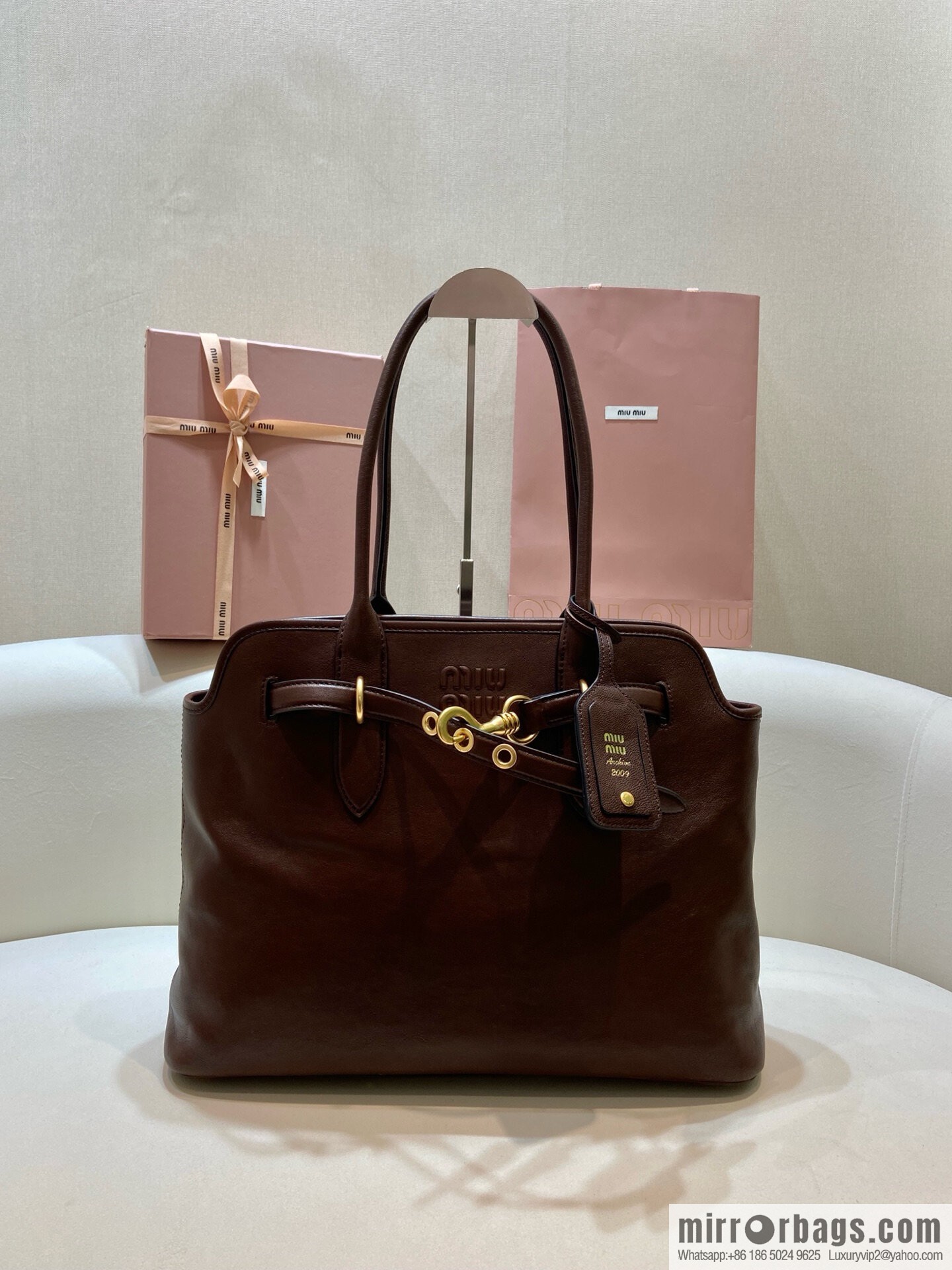 MIUMIU Aventure handbag 💕 new 💕 5BG291 💕💕 coffee color