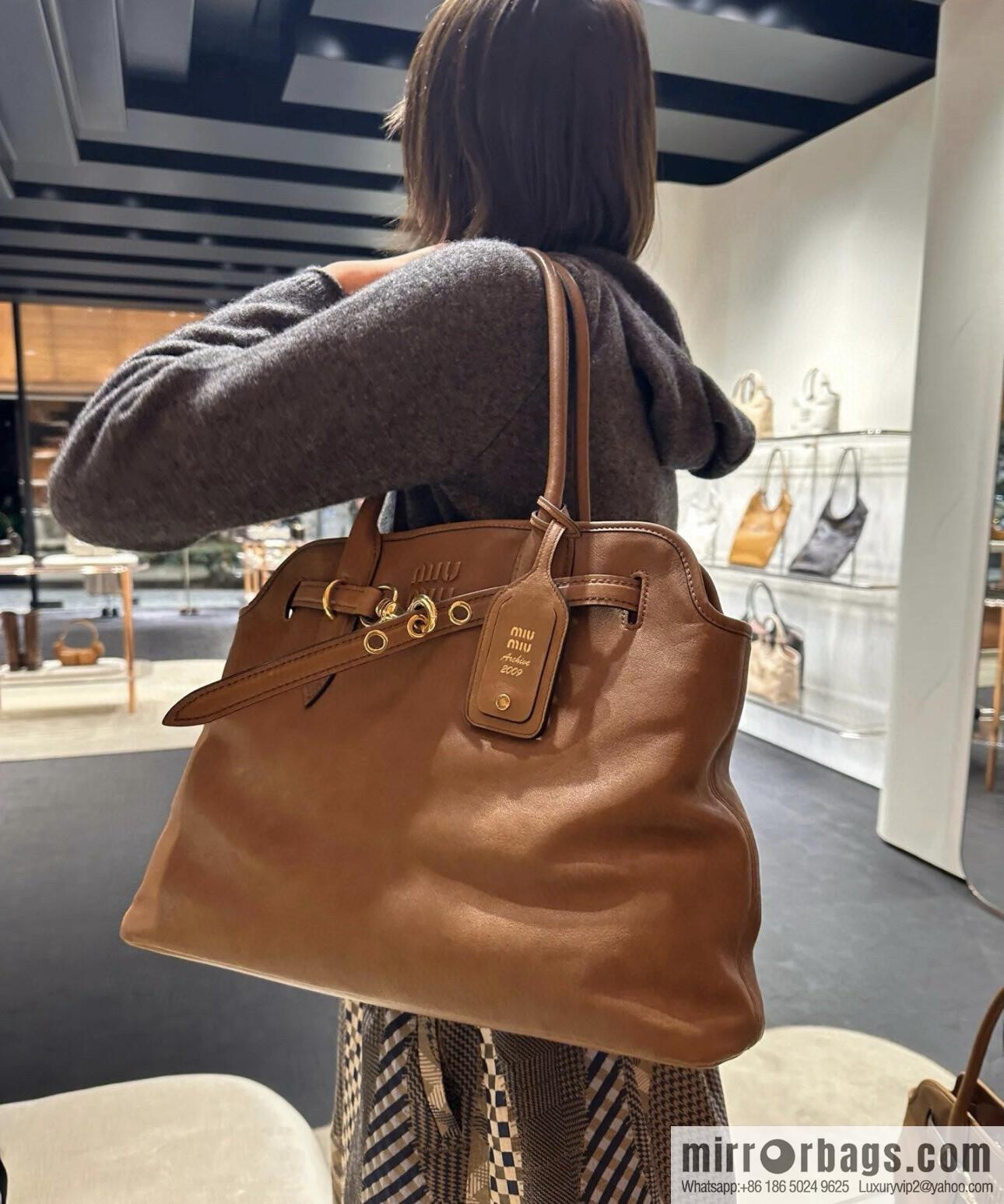 MIUMIU Aventure handbag 💕 new 💕 5BG291 💕💕 caramel color