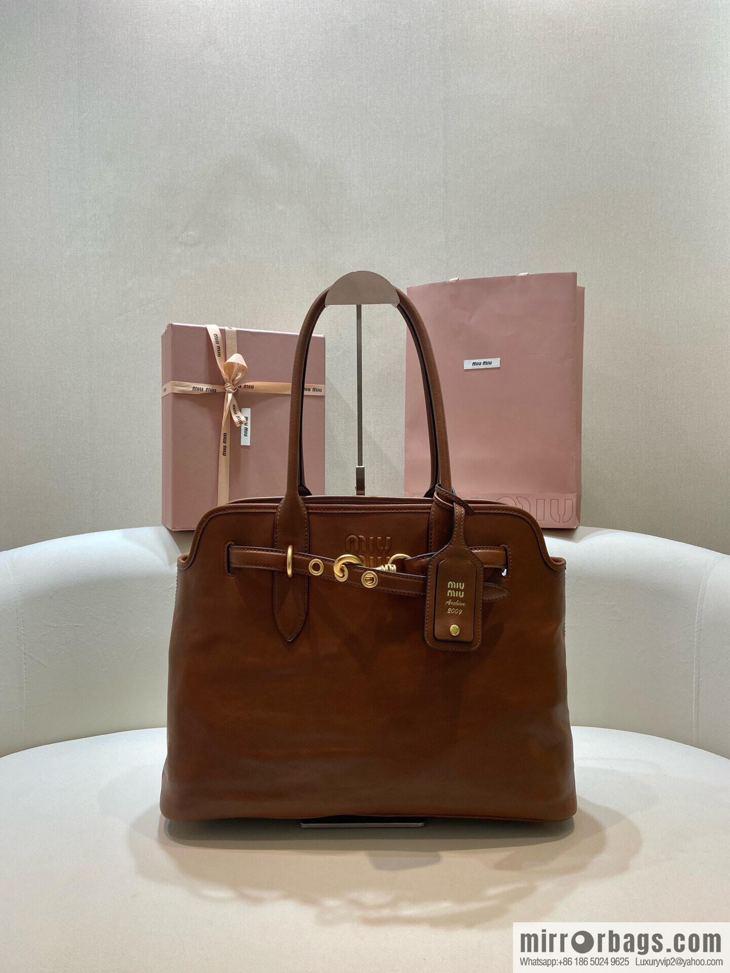 MIUMIU Aventure handbag 💕 new 💕 5BG291 💕💕 caramel color