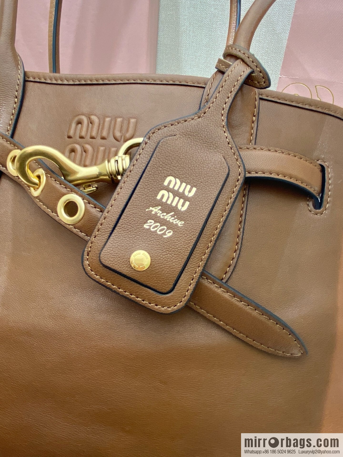 MIUMIU Aventure handbag 💕 new 💕 5BG291 💕💕 caramel color