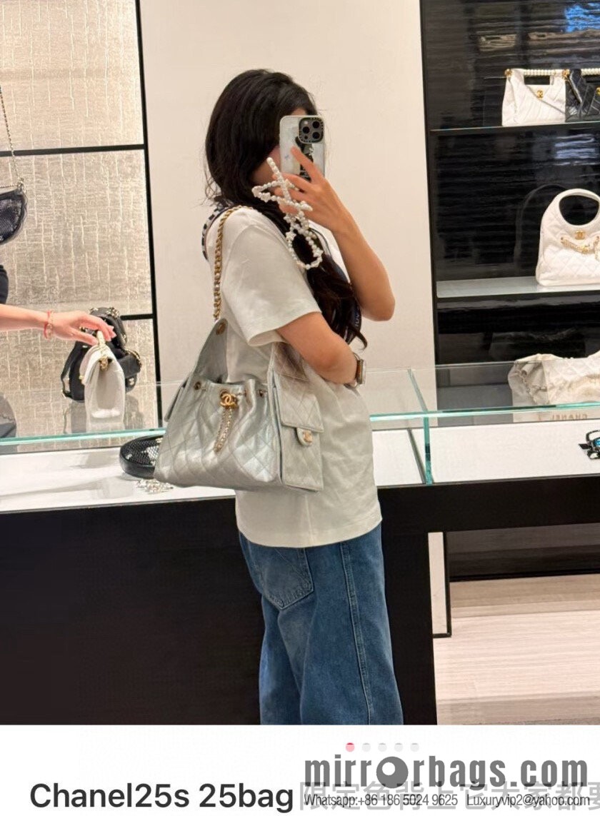 𝐂𝐡𝐚𝐧𝐞𝐥 𝟐𝟓𝐬 𝐬𝐦𝐚𝐥𝐥 𝐡𝐨𝐛𝐨 Drawstring Bucket Bag, Silver, Small ✔️ AS5293