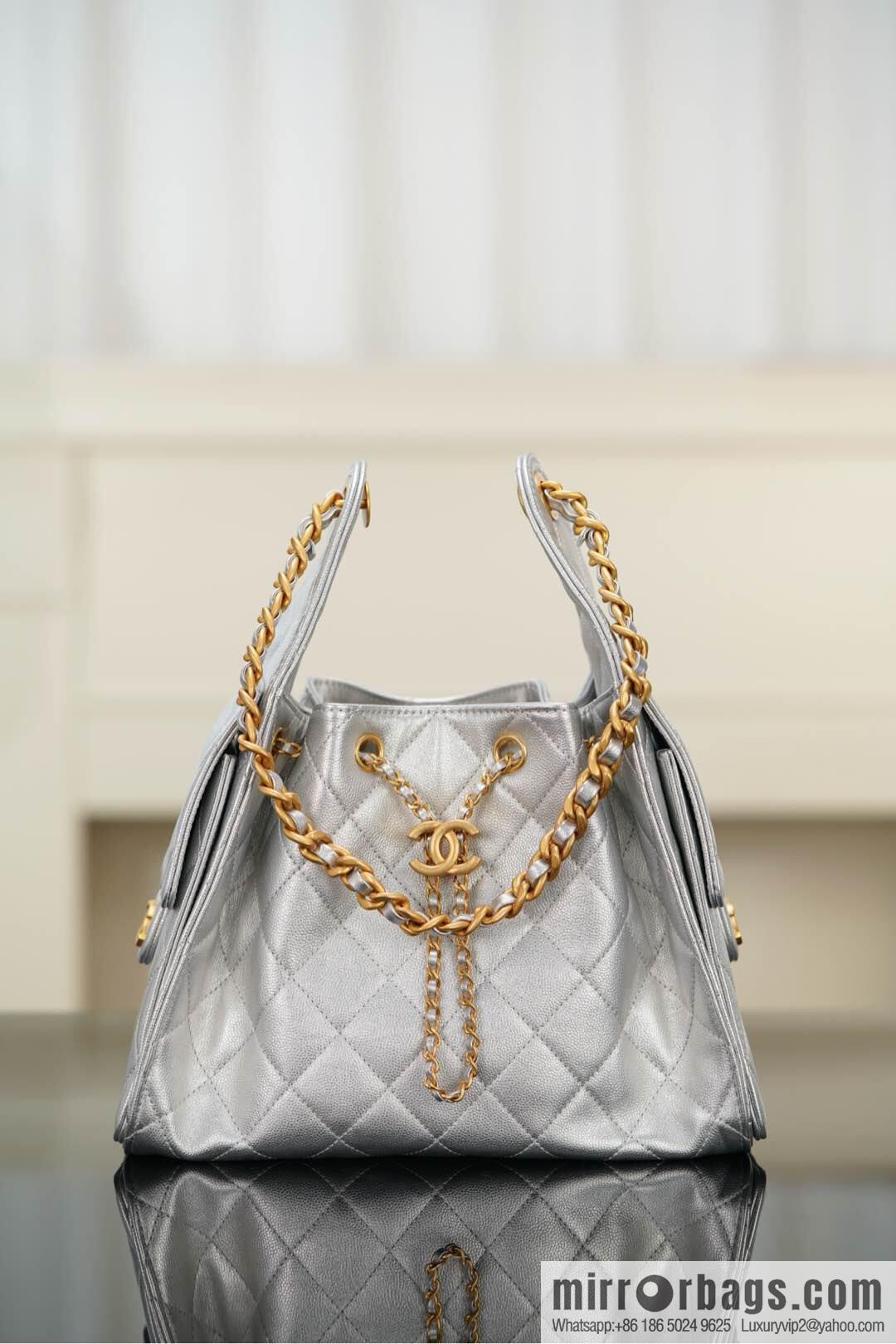 𝐂𝐡𝐚𝐧𝐞𝐥 𝟐𝟓𝐬 𝐬𝐦𝐚𝐥𝐥 𝐡𝐨𝐛𝐨 Drawstring Bucket Bag, Silver, Small ✔️ AS5293