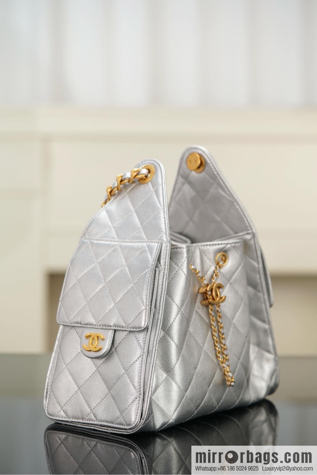 𝐂𝐡𝐚𝐧𝐞𝐥 𝟐𝟓𝐬 𝐬𝐦𝐚𝐥𝐥 𝐡𝐨𝐛𝐨 Drawstring Bucket Bag, Silver, Small ✔️ AS5293