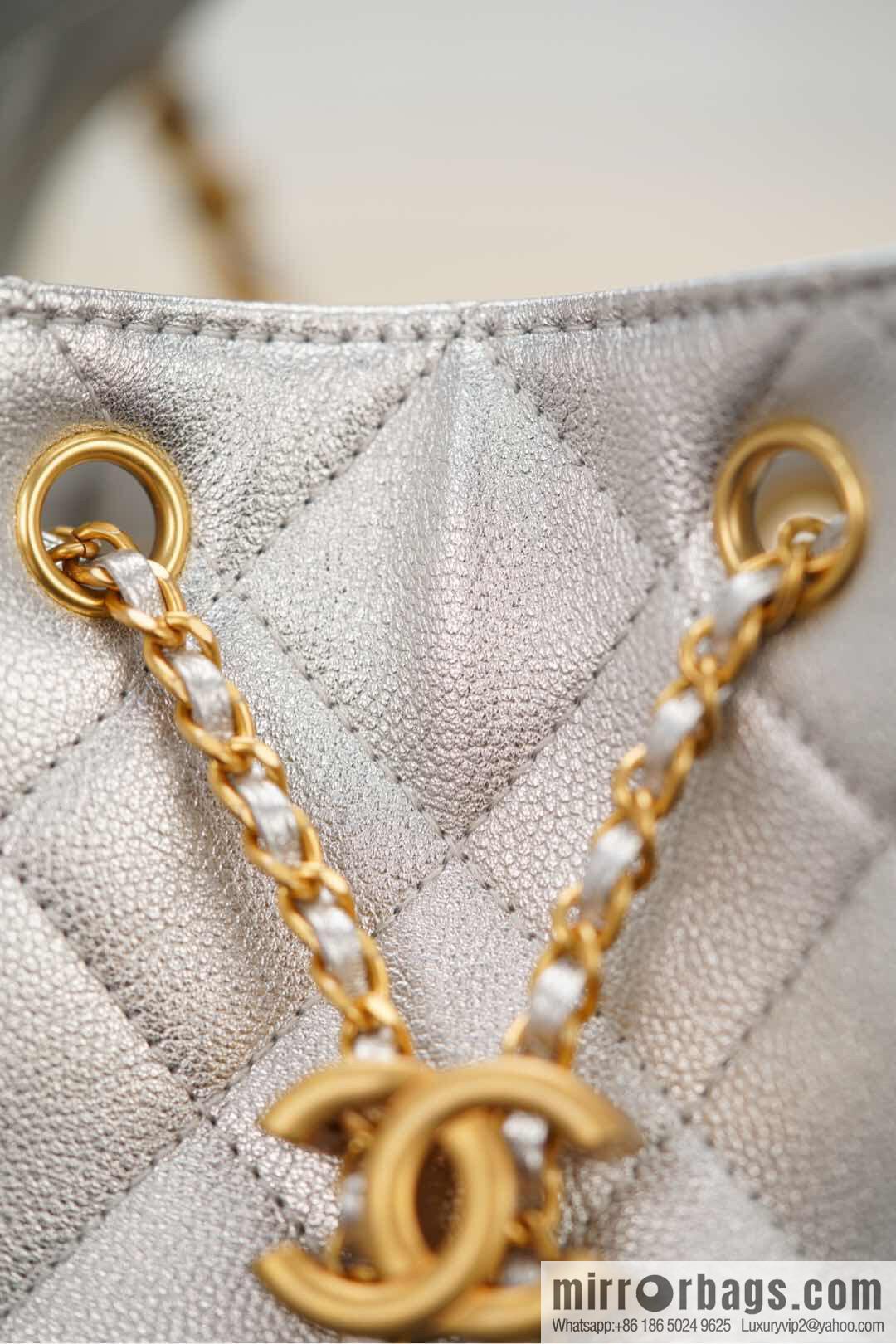 𝐂𝐡𝐚𝐧𝐞𝐥 𝟐𝟓𝐬 𝐬𝐦𝐚𝐥𝐥 𝐡𝐨𝐛𝐨 Drawstring Bucket Bag, Silver, Small ✔️ AS5293