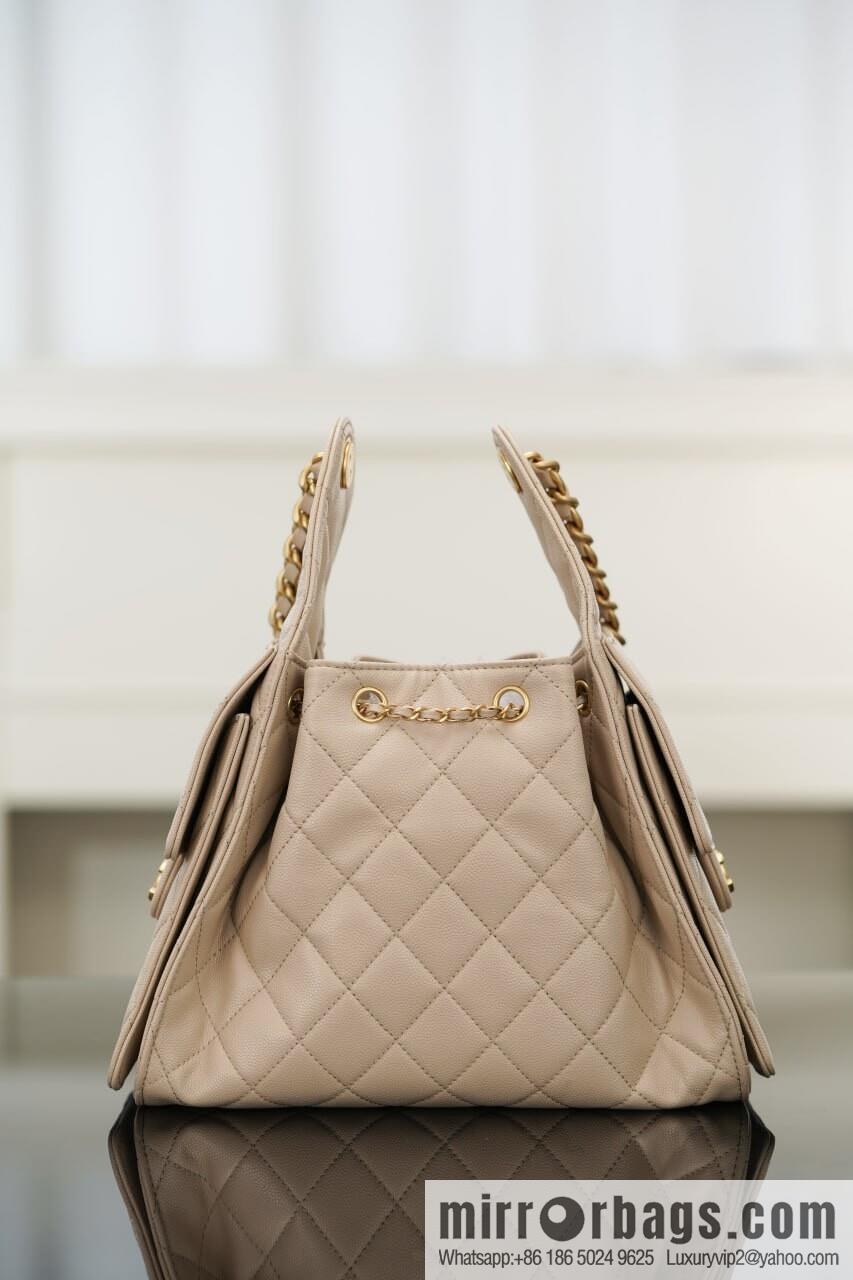 𝐂𝐡𝐚𝐧𝐞𝐥 𝟐𝟓𝐬 𝐬𝐦𝐚𝐥𝐥 𝐡𝐨𝐛𝐨 Drawstring Bucket Bag, Apricot Caviar, Small ✔️ AS5293