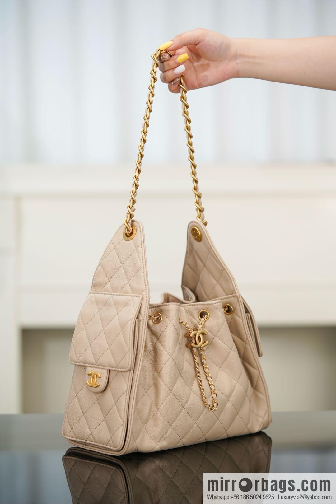 𝐂𝐡𝐚𝐧𝐞𝐥 𝟐𝟓𝐬 𝐬𝐦𝐚𝐥𝐥 𝐡𝐨𝐛𝐨 Drawstring Bucket Bag, Apricot Caviar, Small ✔️ AS5293