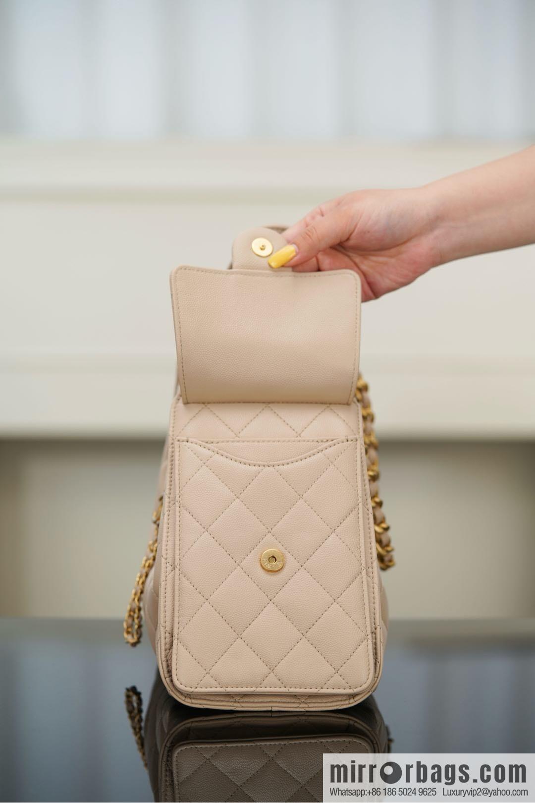 𝐂𝐡𝐚𝐧𝐞𝐥 𝟐𝟓𝐬 𝐬𝐦𝐚𝐥𝐥 𝐡𝐨𝐛𝐨 Drawstring Bucket Bag, Apricot Caviar, Small ✔️ AS5293
