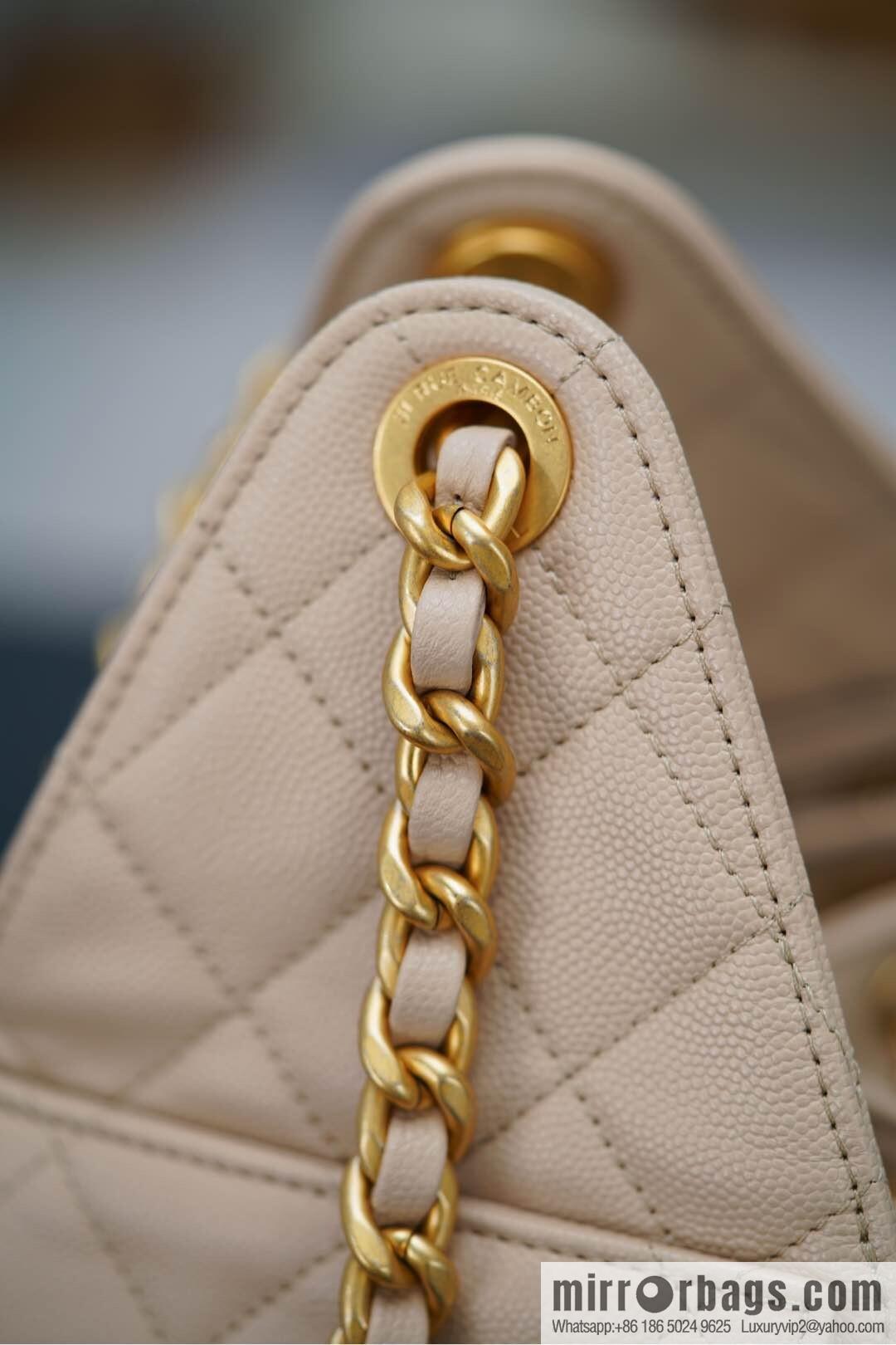 𝐂𝐡𝐚𝐧𝐞𝐥 𝟐𝟓𝐬 𝐬𝐦𝐚𝐥𝐥 𝐡𝐨𝐛𝐨 Drawstring Bucket Bag, Apricot Caviar, Small ✔️ AS5293