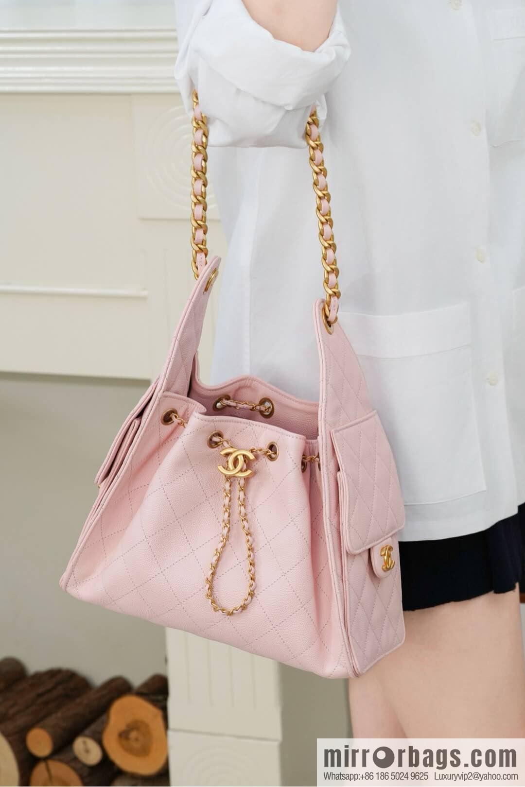 𝐂𝐡𝐚𝐧𝐞𝐥 𝟐𝟓𝐬 𝐬𝐦𝐚𝐥𝐥 𝐡𝐨𝐛𝐨 Drawstring Bucket Bag, Pink, Small AS5293