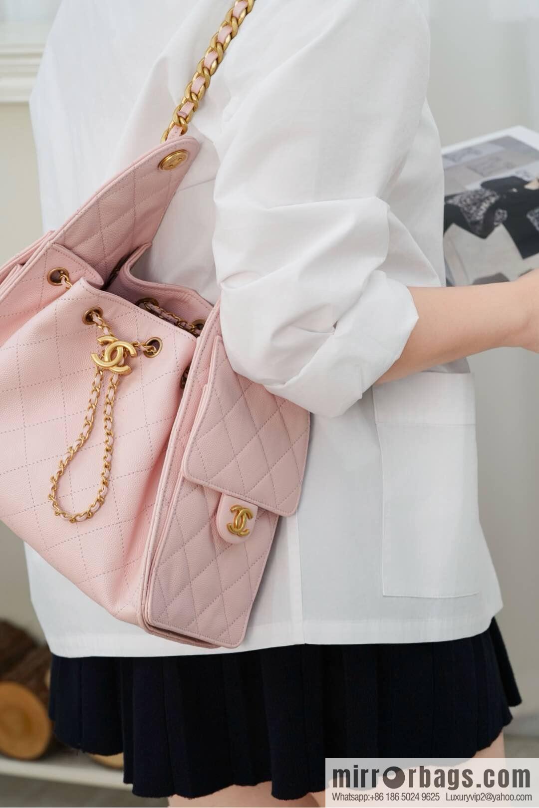 𝐂𝐡𝐚𝐧𝐞𝐥 𝟐𝟓𝐬 𝐬𝐦𝐚𝐥𝐥 𝐡𝐨𝐛𝐨 Drawstring Bucket Bag, Pink, Small AS5293