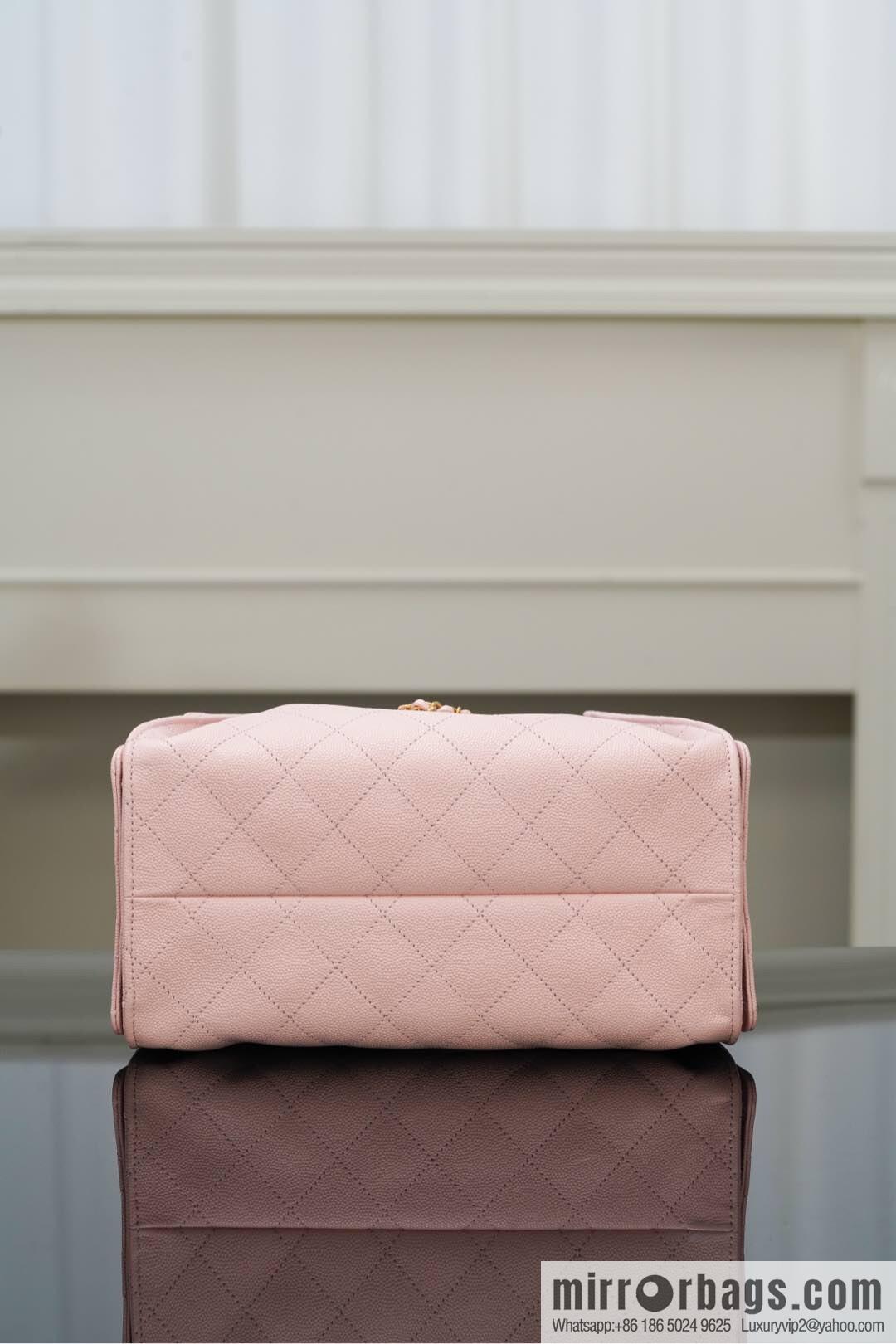 𝐂𝐡𝐚𝐧𝐞𝐥 𝟐𝟓𝐬 𝐬𝐦𝐚𝐥𝐥 𝐡𝐨𝐛𝐨 Drawstring Bucket Bag, Pink, Small AS5293