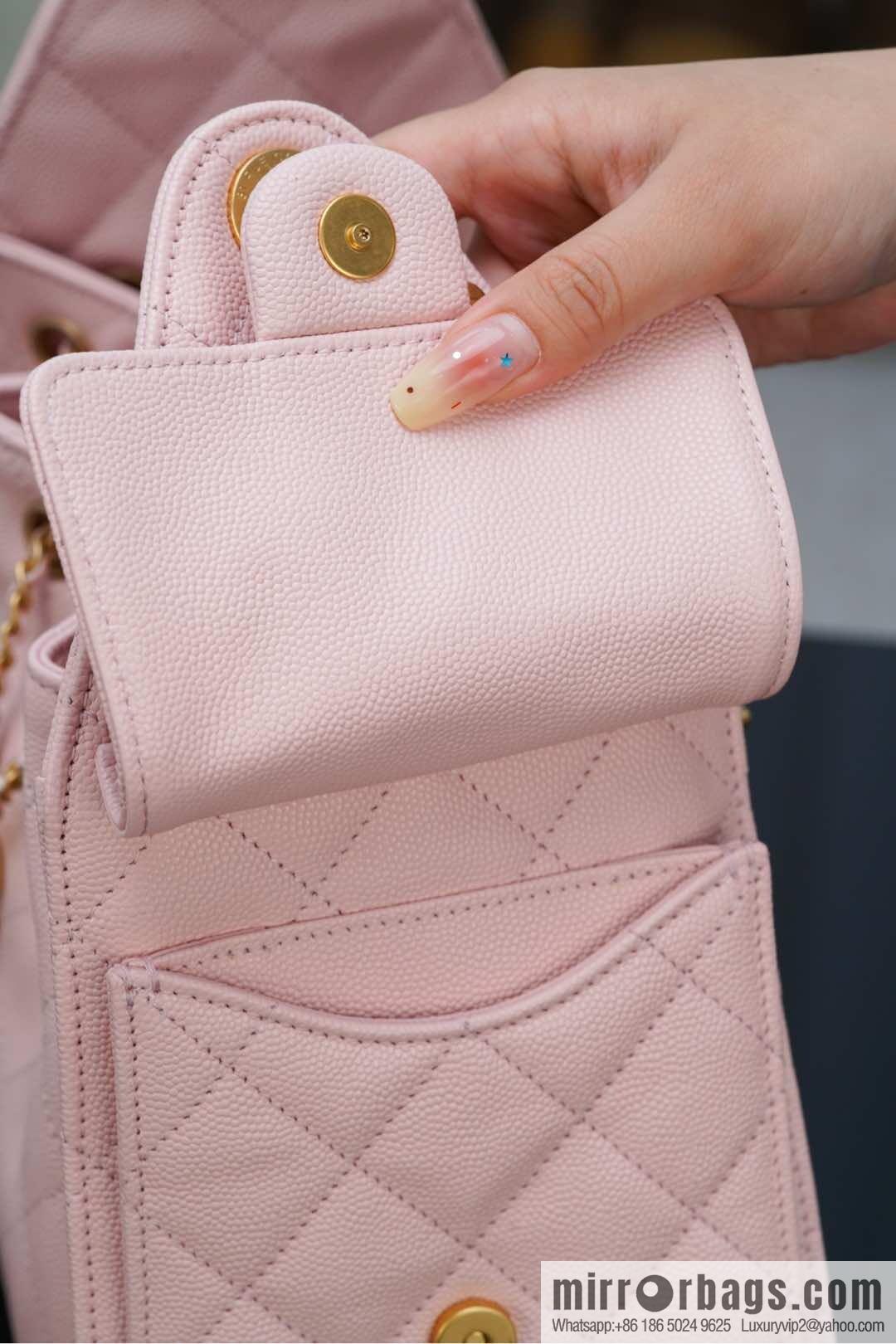 𝐂𝐡𝐚𝐧𝐞𝐥 𝟐𝟓𝐬 𝐬𝐦𝐚𝐥𝐥 𝐡𝐨𝐛𝐨 Drawstring Bucket Bag, Pink, Small AS5293