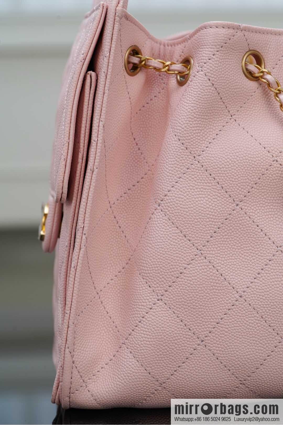 𝐂𝐡𝐚𝐧𝐞𝐥 𝟐𝟓𝐬 𝐬𝐦𝐚𝐥𝐥 𝐡𝐨𝐛𝐨 Drawstring Bucket Bag, Pink, Small AS5293
