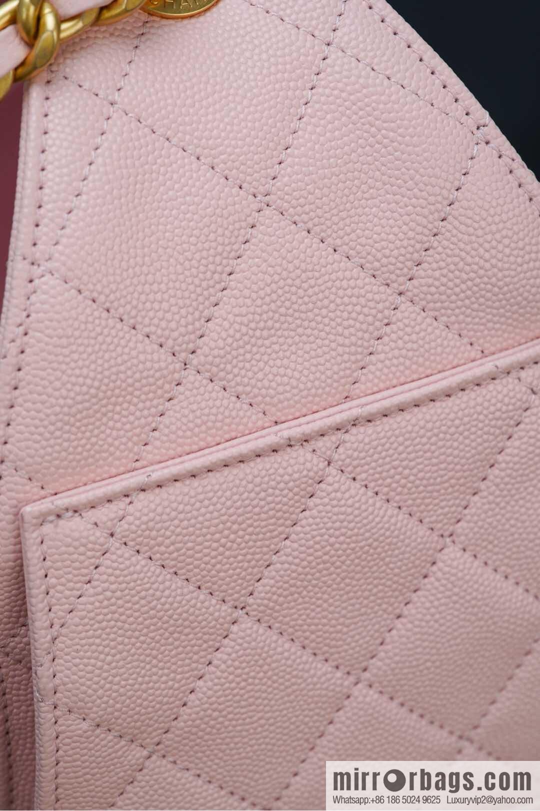 𝐂𝐡𝐚𝐧𝐞𝐥 𝟐𝟓𝐬 𝐬𝐦𝐚𝐥𝐥 𝐡𝐨𝐛𝐨 Drawstring Bucket Bag, Pink, Small AS5293