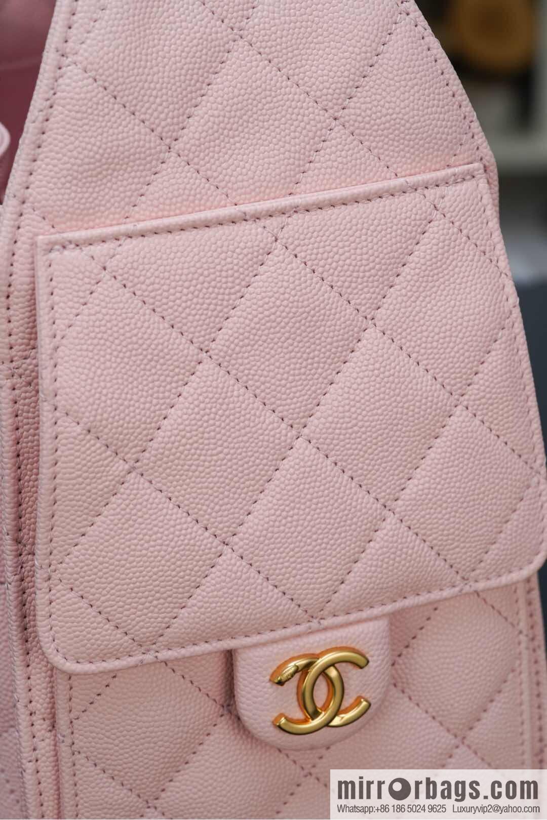 𝐂𝐡𝐚𝐧𝐞𝐥 𝟐𝟓𝐬 𝐬𝐦𝐚𝐥𝐥 𝐡𝐨𝐛𝐨 Drawstring Bucket Bag, Pink, Small AS5293