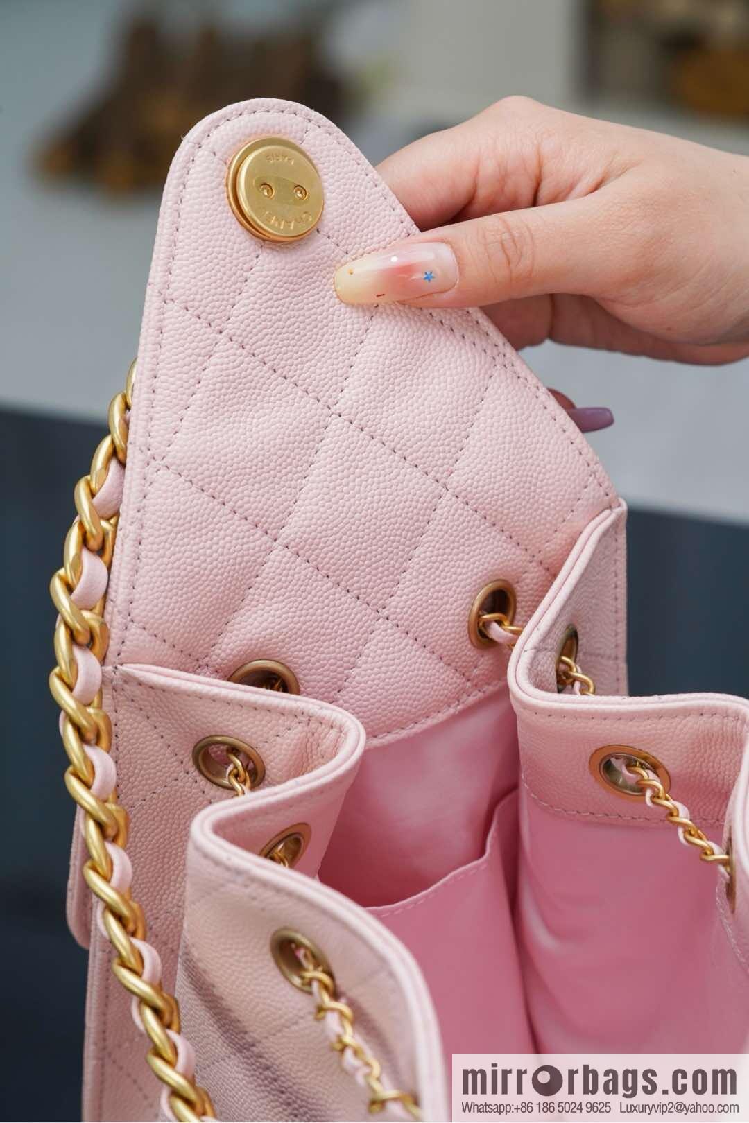 𝐂𝐡𝐚𝐧𝐞𝐥 𝟐𝟓𝐬 𝐬𝐦𝐚𝐥𝐥 𝐡𝐨𝐛𝐨 Drawstring Bucket Bag, Pink, Small AS5293