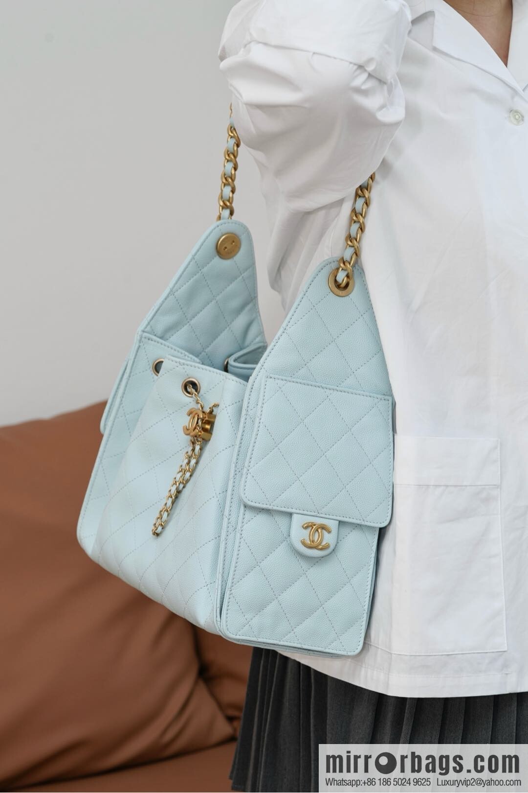 𝐂𝐡𝐚𝐧𝐞𝐥 𝟐𝟓𝐬 𝐬𝐦𝐚𝐥𝐥 𝐡𝐨𝐛𝐨 Drawstring Bucket Bag, Tiffany Blue 💙 S AS5293