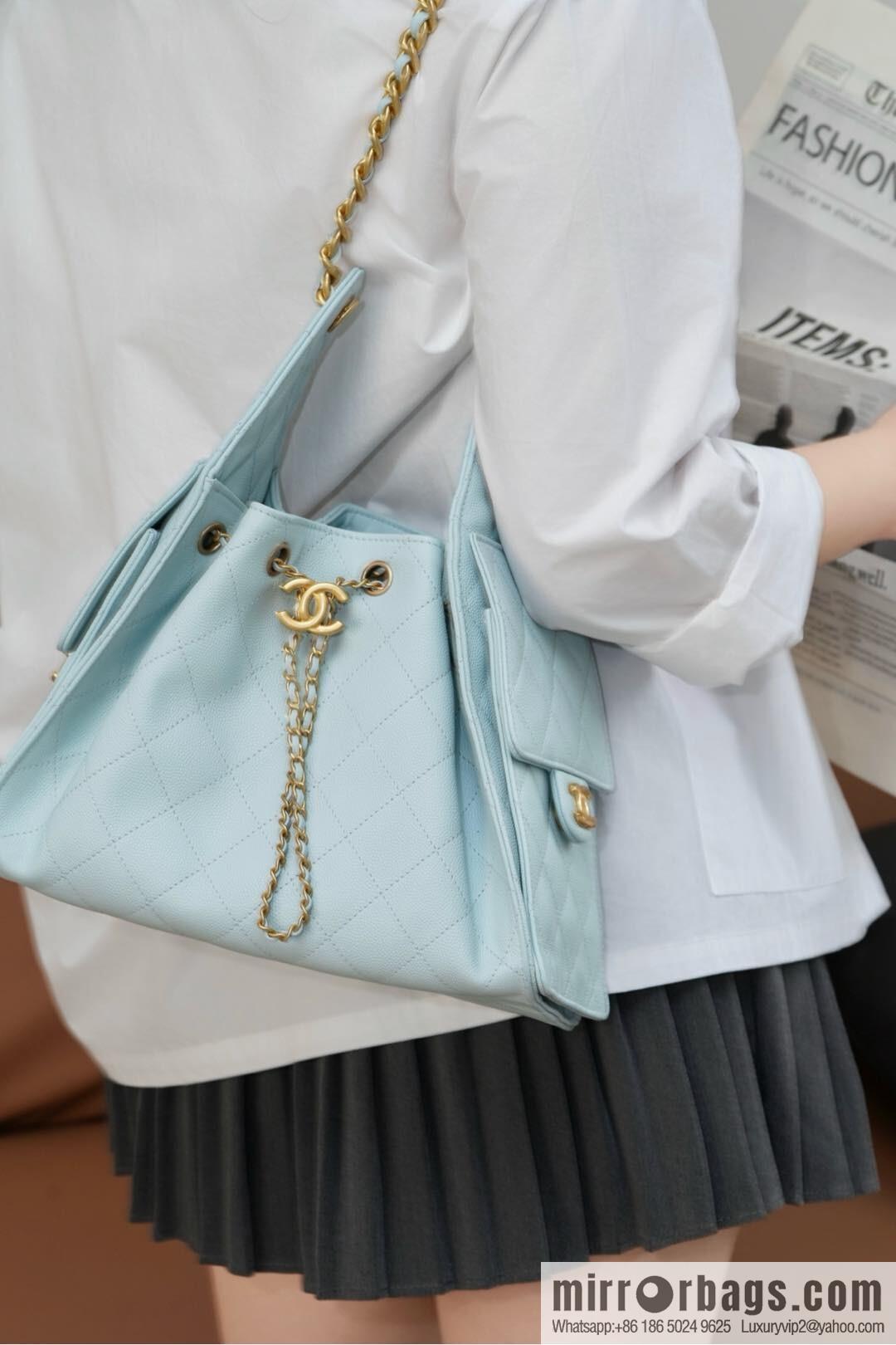 𝐂𝐡𝐚𝐧𝐞𝐥 𝟐𝟓𝐬 𝐬𝐦𝐚𝐥𝐥 𝐡𝐨𝐛𝐨 Drawstring Bucket Bag, Tiffany Blue 💙 S AS5293