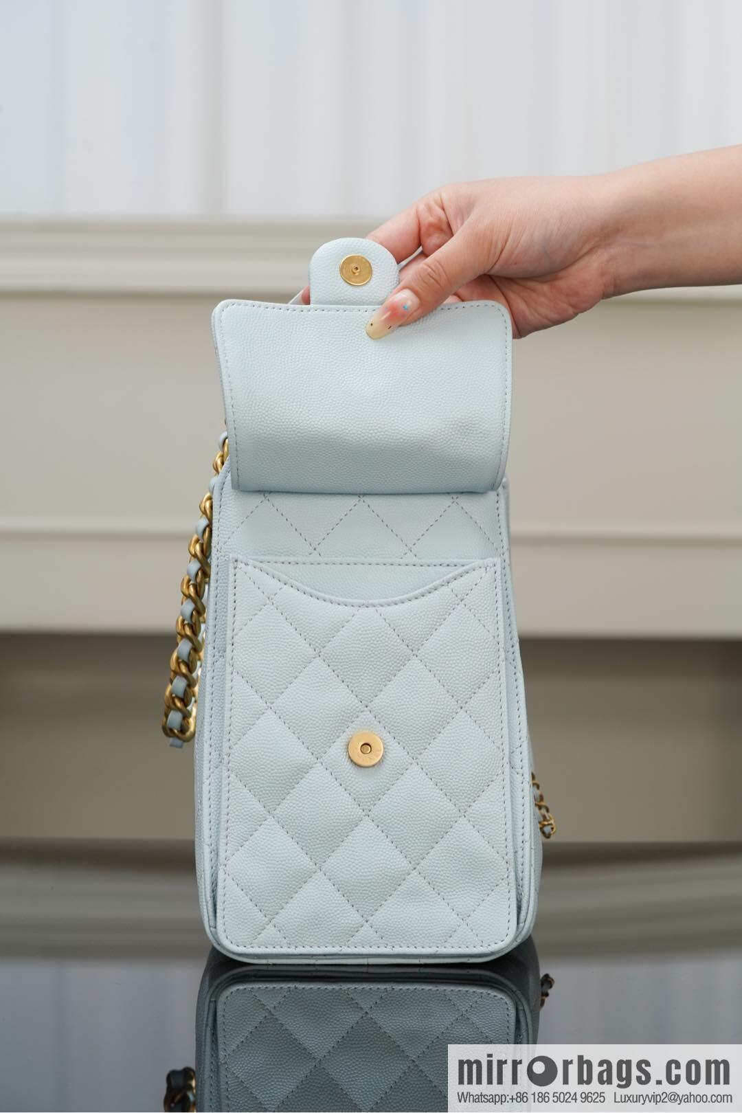 𝐂𝐡𝐚𝐧𝐞𝐥 𝟐𝟓𝐬 𝐬𝐦𝐚𝐥𝐥 𝐡𝐨𝐛𝐨 Drawstring Bucket Bag, Tiffany Blue 💙 S AS5293