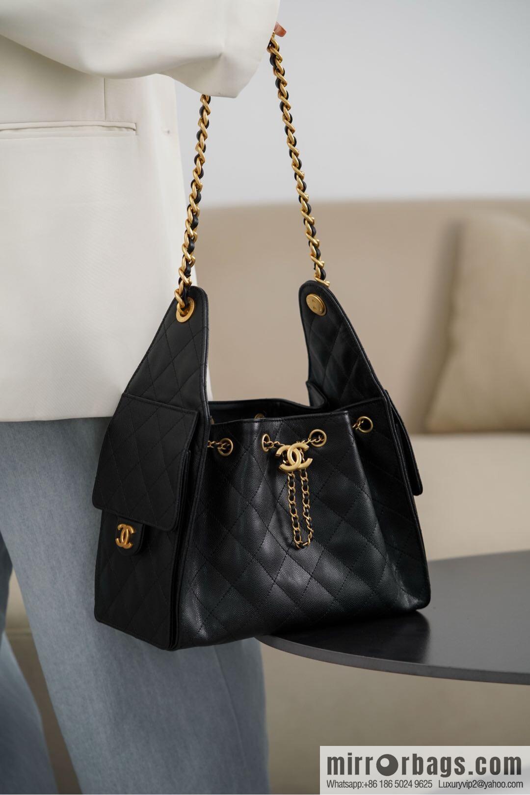 𝐂𝐡𝐚𝐧𝐞𝐥 𝟐𝟓𝐬 𝐬𝐦𝐚𝐥𝐥 𝐡𝐨𝐛𝐨 Drawstring Bucket Bag, Black Gold Caviar, Small ✔️ AS5293