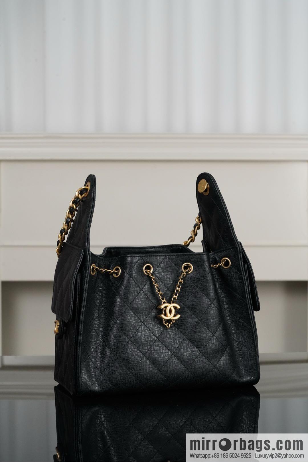 𝐂𝐡𝐚𝐧𝐞𝐥 𝟐𝟓𝐬 𝐬𝐦𝐚𝐥𝐥 𝐡𝐨𝐛𝐨 Drawstring Bucket Bag, Black Gold Caviar, Small ✔️ AS5293