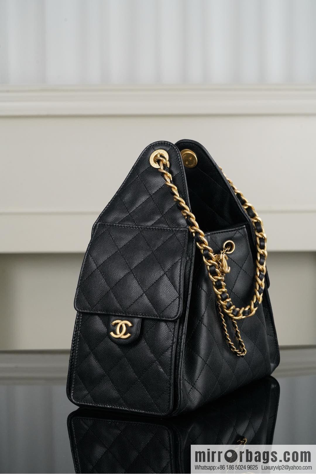 𝐂𝐡𝐚𝐧𝐞𝐥 𝟐𝟓𝐬 𝐬𝐦𝐚𝐥𝐥 𝐡𝐨𝐛𝐨 Drawstring Bucket Bag, Black Gold Caviar, Small ✔️ AS5293
