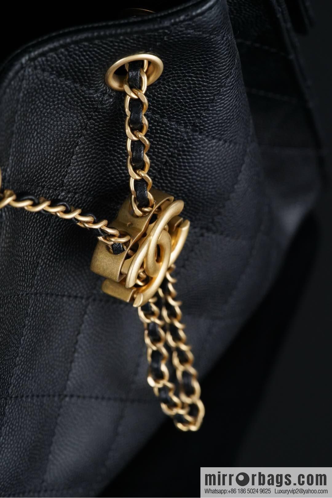 𝐂𝐡𝐚𝐧𝐞𝐥 𝟐𝟓𝐬 𝐬𝐦𝐚𝐥𝐥 𝐡𝐨𝐛𝐨 Drawstring Bucket Bag, Black Gold Caviar, Small ✔️ AS5293