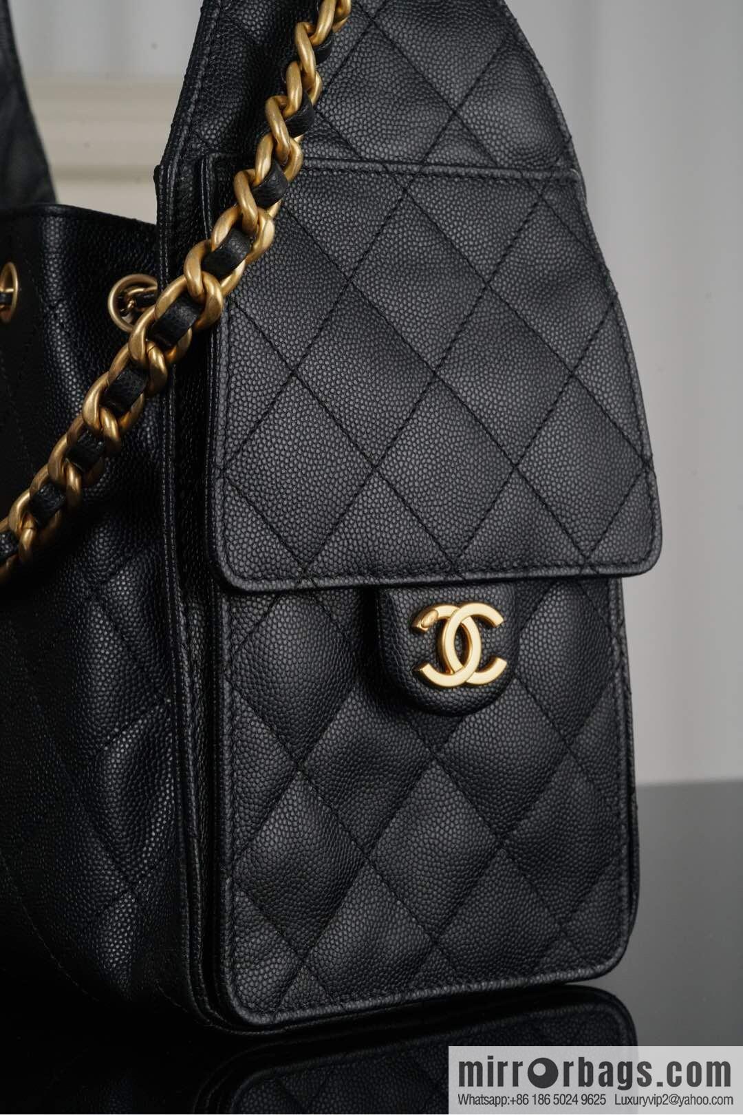 𝐂𝐡𝐚𝐧𝐞𝐥 𝟐𝟓𝐬 𝐬𝐦𝐚𝐥𝐥 𝐡𝐨𝐛𝐨 Drawstring Bucket Bag, Black Gold Caviar, Small ✔️ AS5293