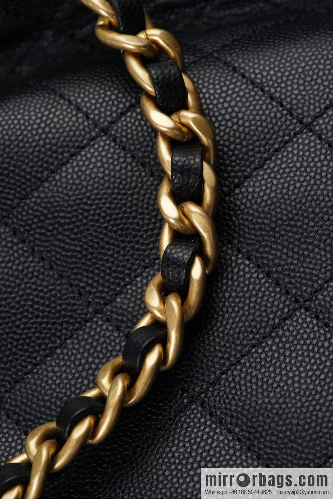 𝐂𝐡𝐚𝐧𝐞𝐥 𝟐𝟓𝐬 𝐬𝐦𝐚𝐥𝐥 𝐡𝐨𝐛𝐨 Drawstring Bucket Bag, Black Gold Caviar, Small ✔️ AS5293