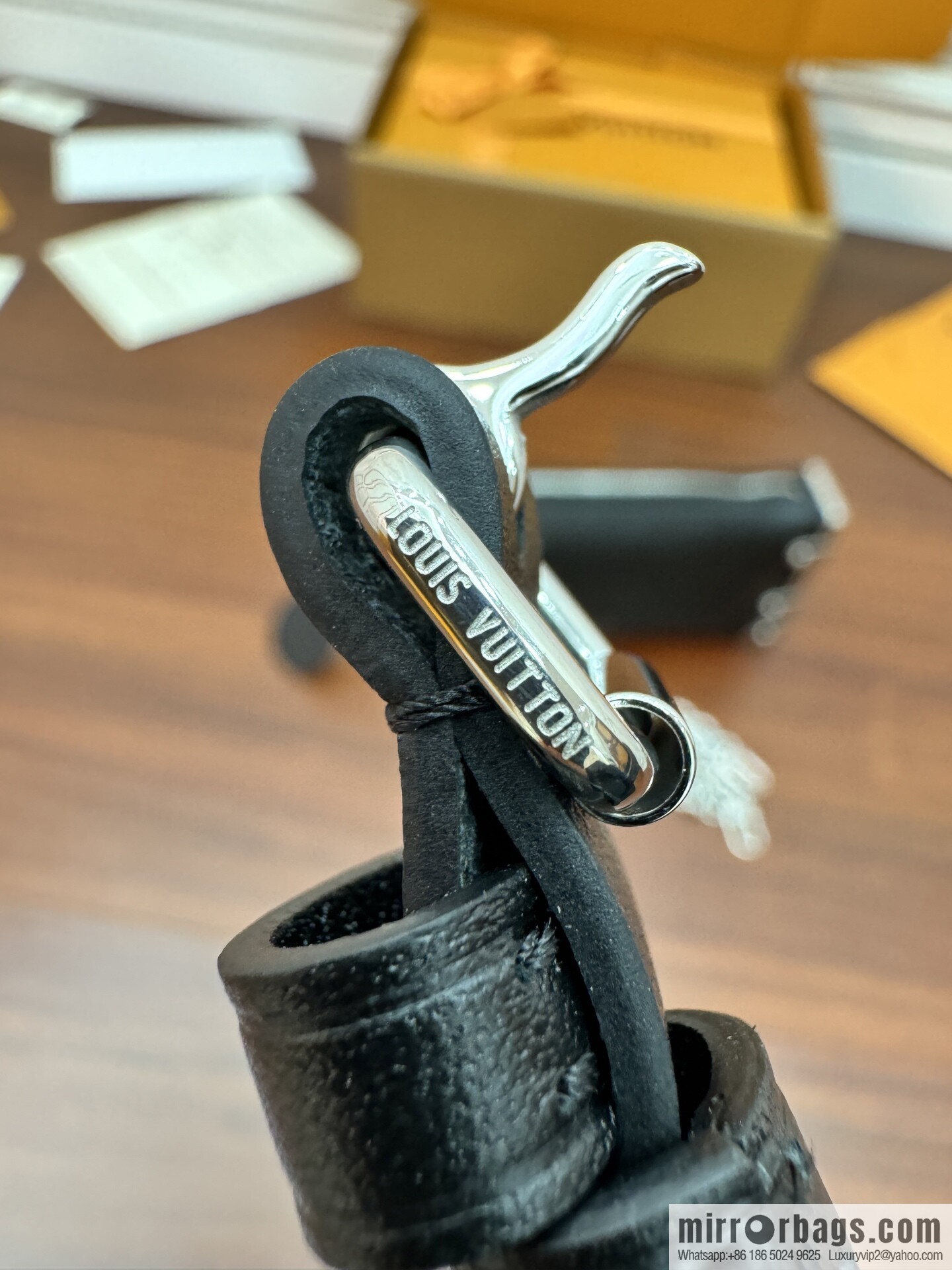 LV M25445 Slim Trunk