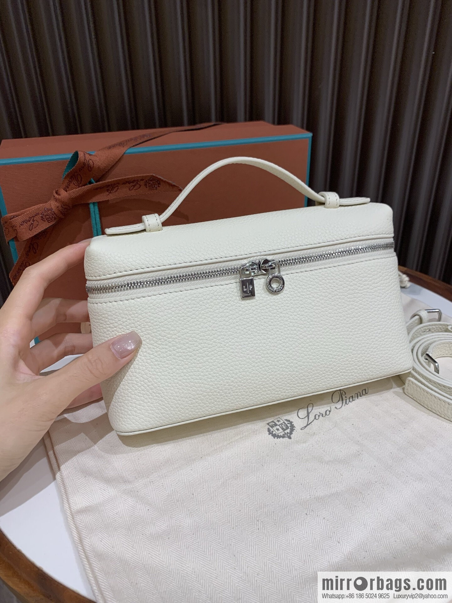 Loro Piana 2nd Generation Extra Pocket L19 Clutch Bag FAN4046 Whispering Silver Buckle
