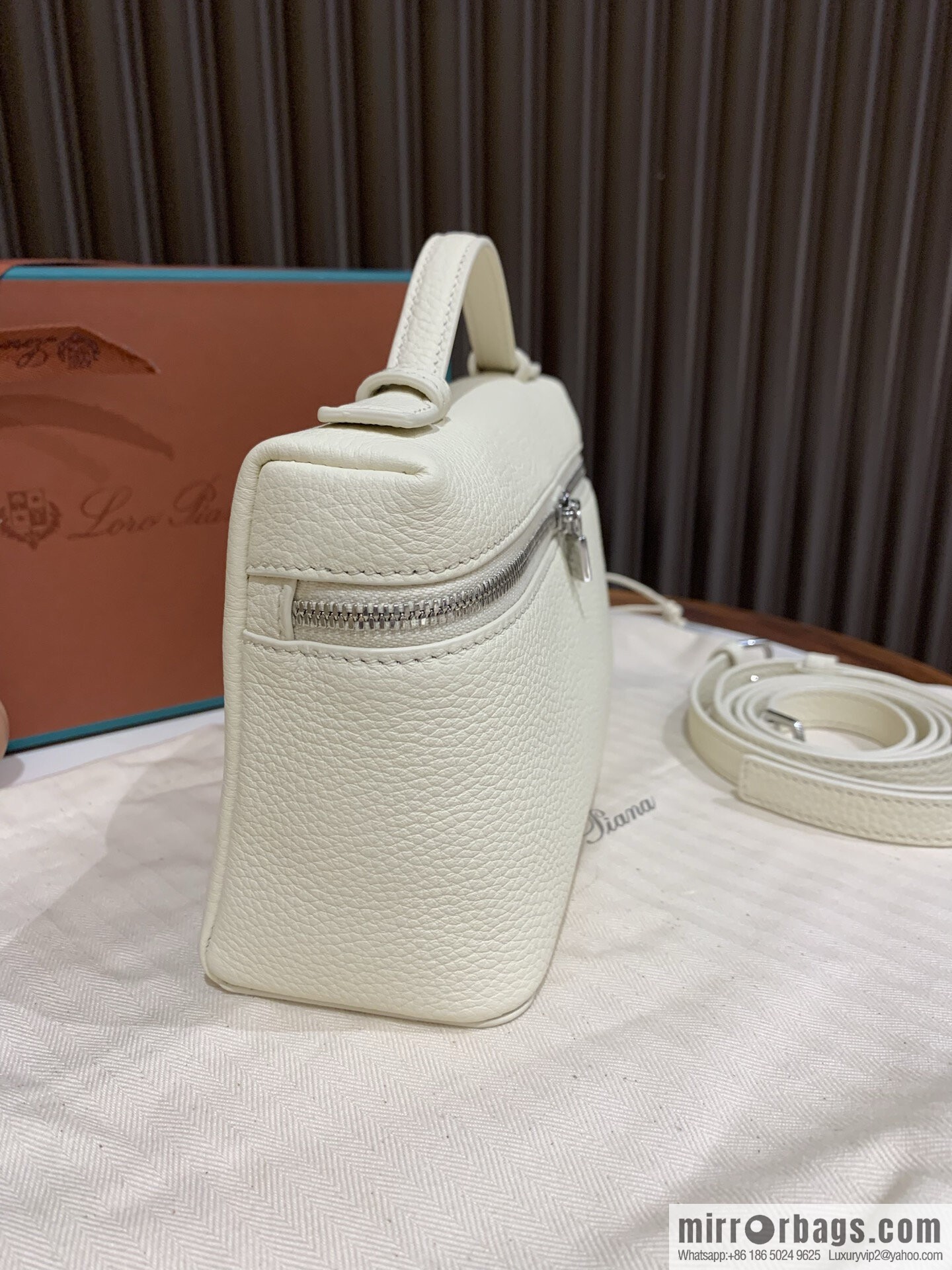 Loro Piana 2nd Generation Extra Pocket L19 Clutch Bag FAN4046 Whispering Silver Buckle