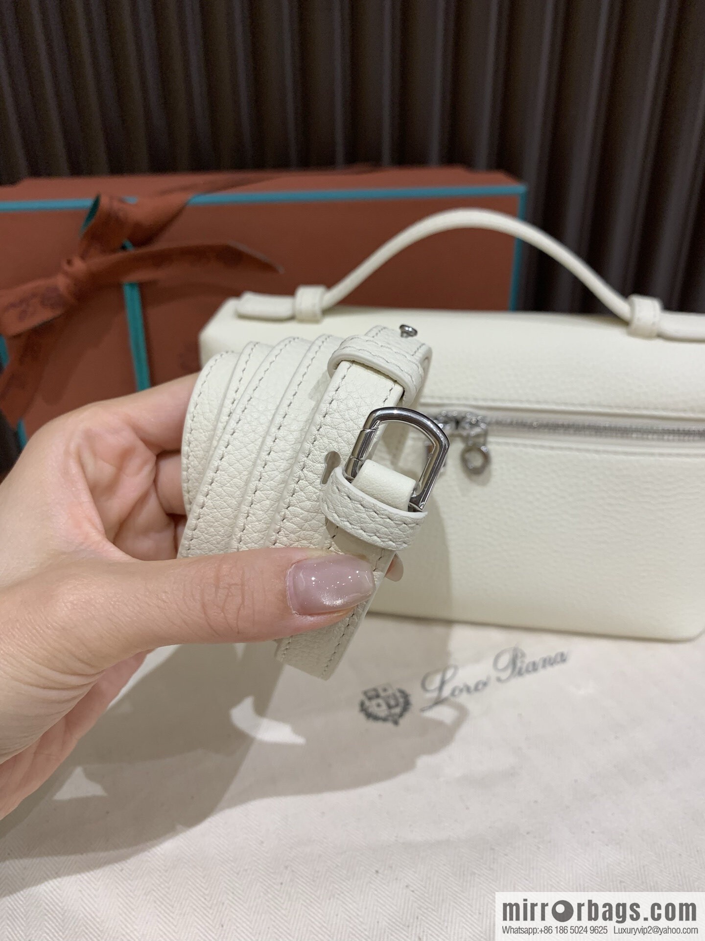 Loro Piana 2nd Generation Extra Pocket L19 Clutch Bag FAN4046 Whispering Silver Buckle
