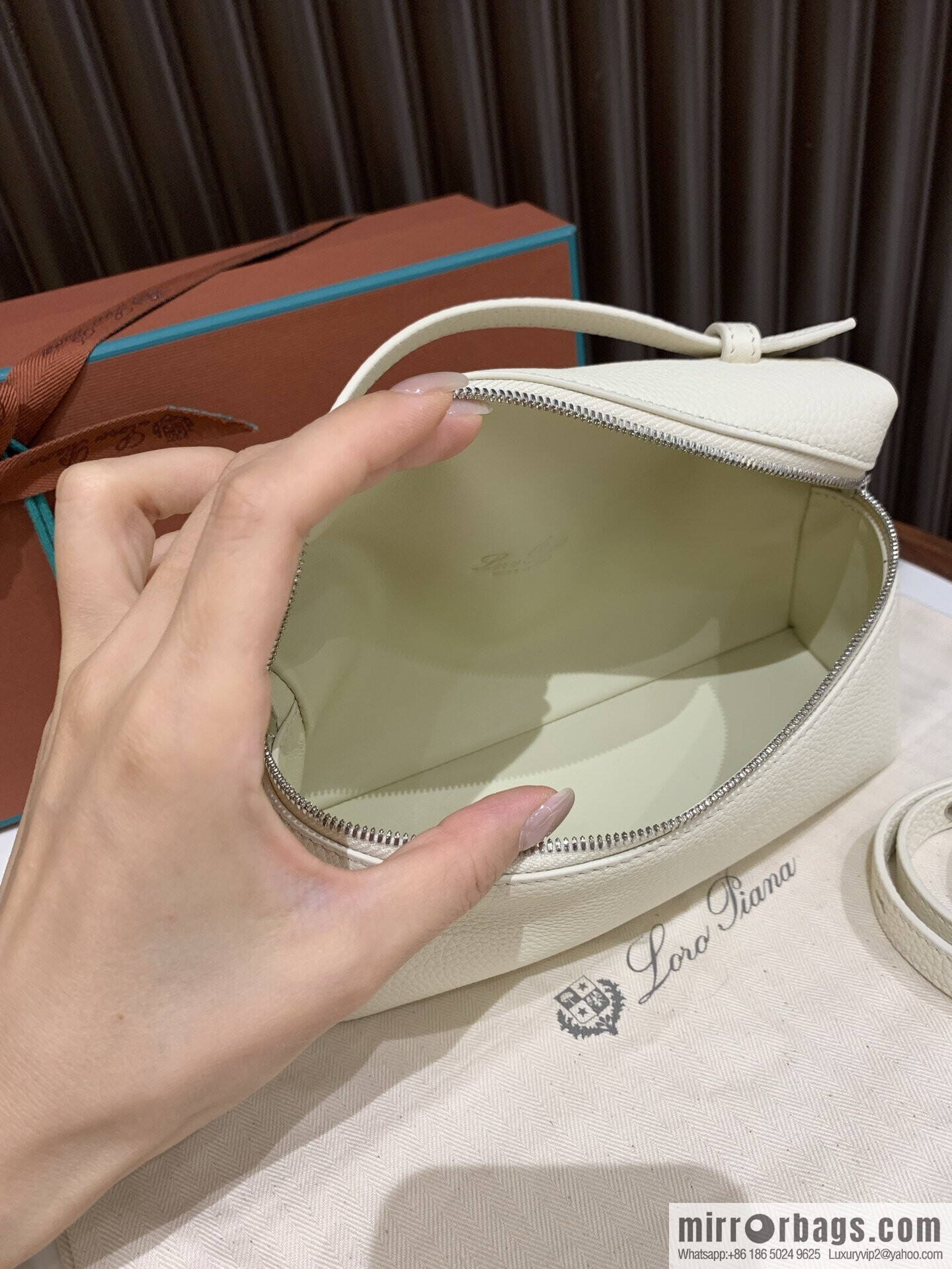 Loro Piana 2nd Generation Extra Pocket L19 Clutch Bag FAN4046 Whispering Silver Buckle